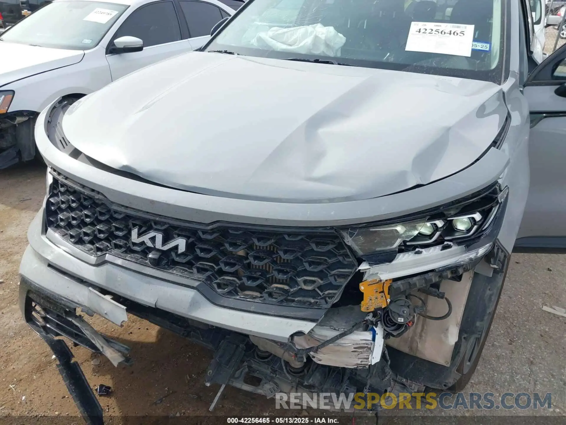 6 Photograph of a damaged car 5XYRK4LF8NG096339 KIA SORENTO 2022