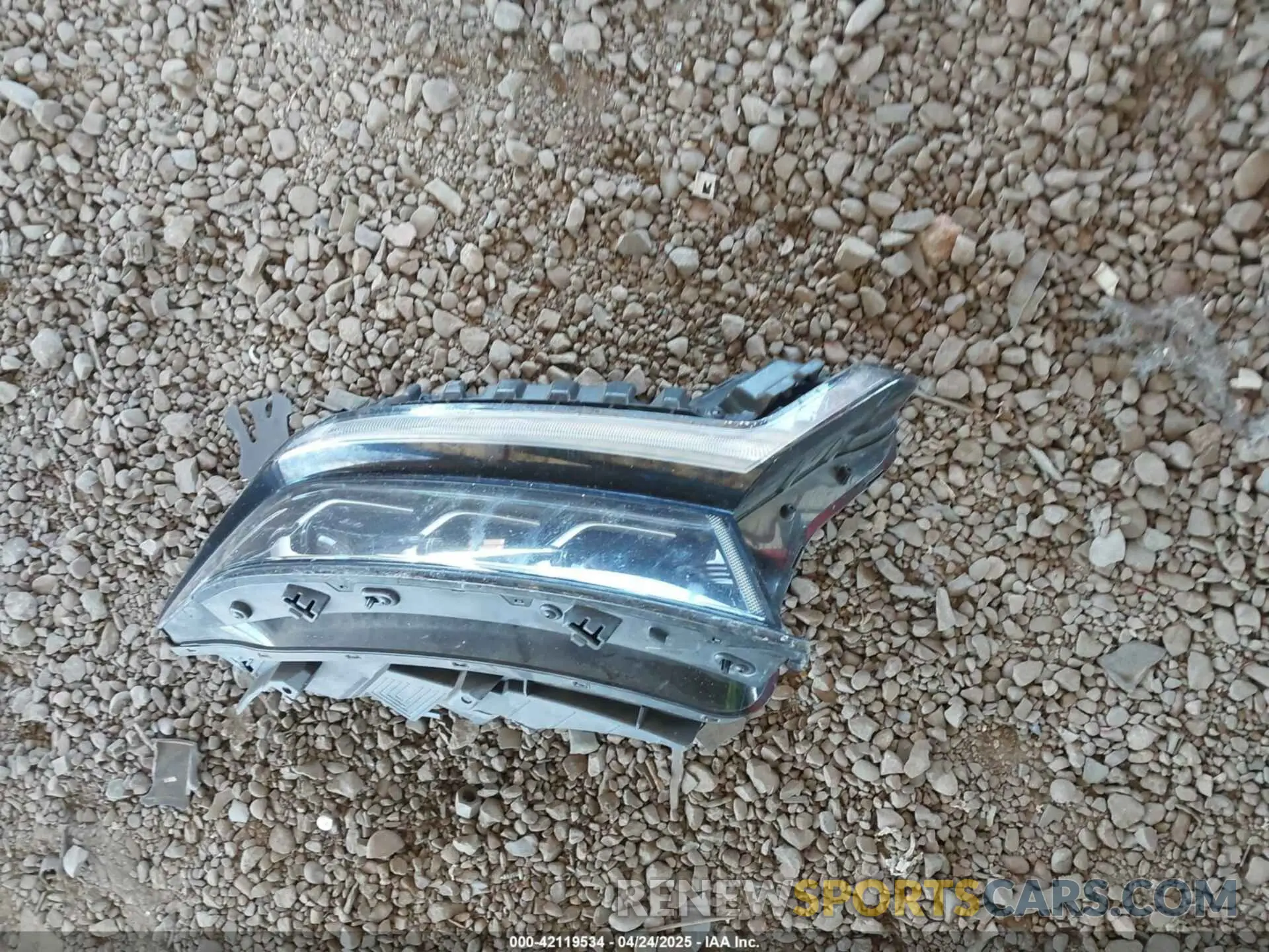 12 Фотография поврежденного автомобиля 5XYRK4LFXNG114257 KIA SORENTO 2022