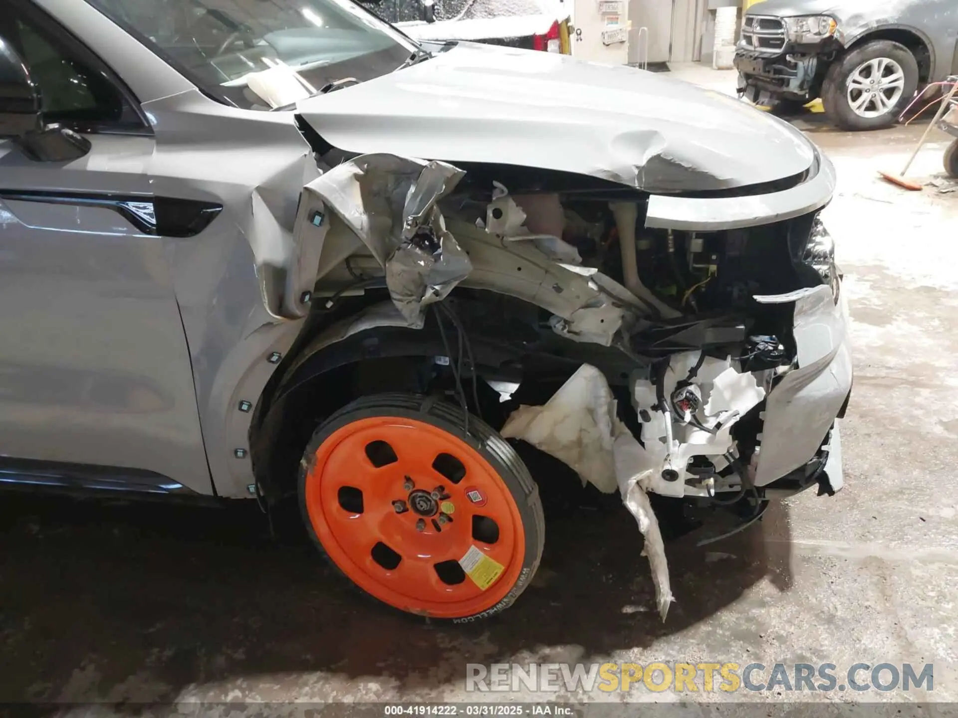 18 Photograph of a damaged car 5XYRKDLF3NG117906 KIA SORENTO 2022
