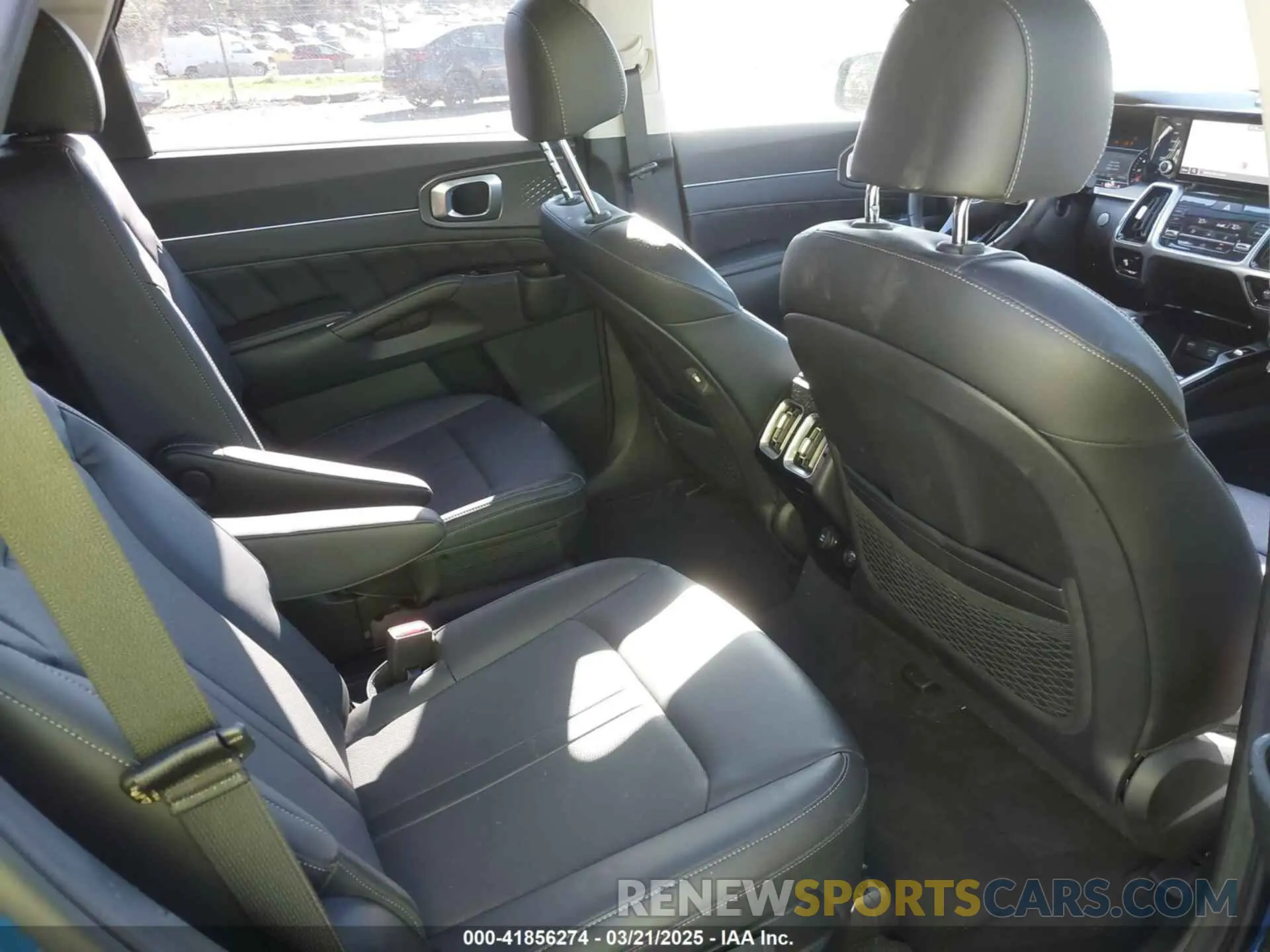 8 Фотография поврежденного автомобиля 5XYRKDLF4NG112780 KIA SORENTO 2022