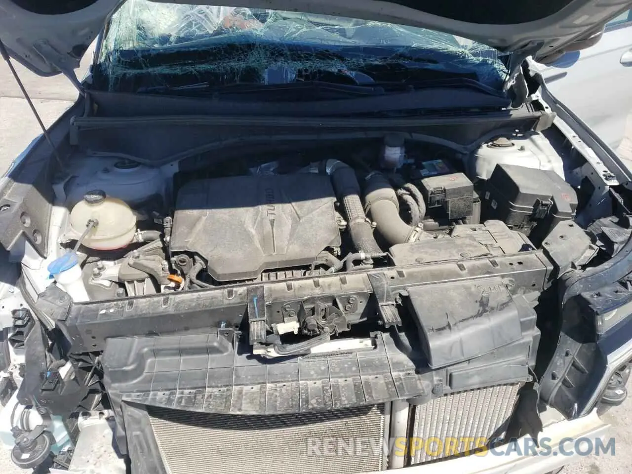13 Photograph of a damaged car 5XYRKDLF5NG092457 KIA SORENTO 2022