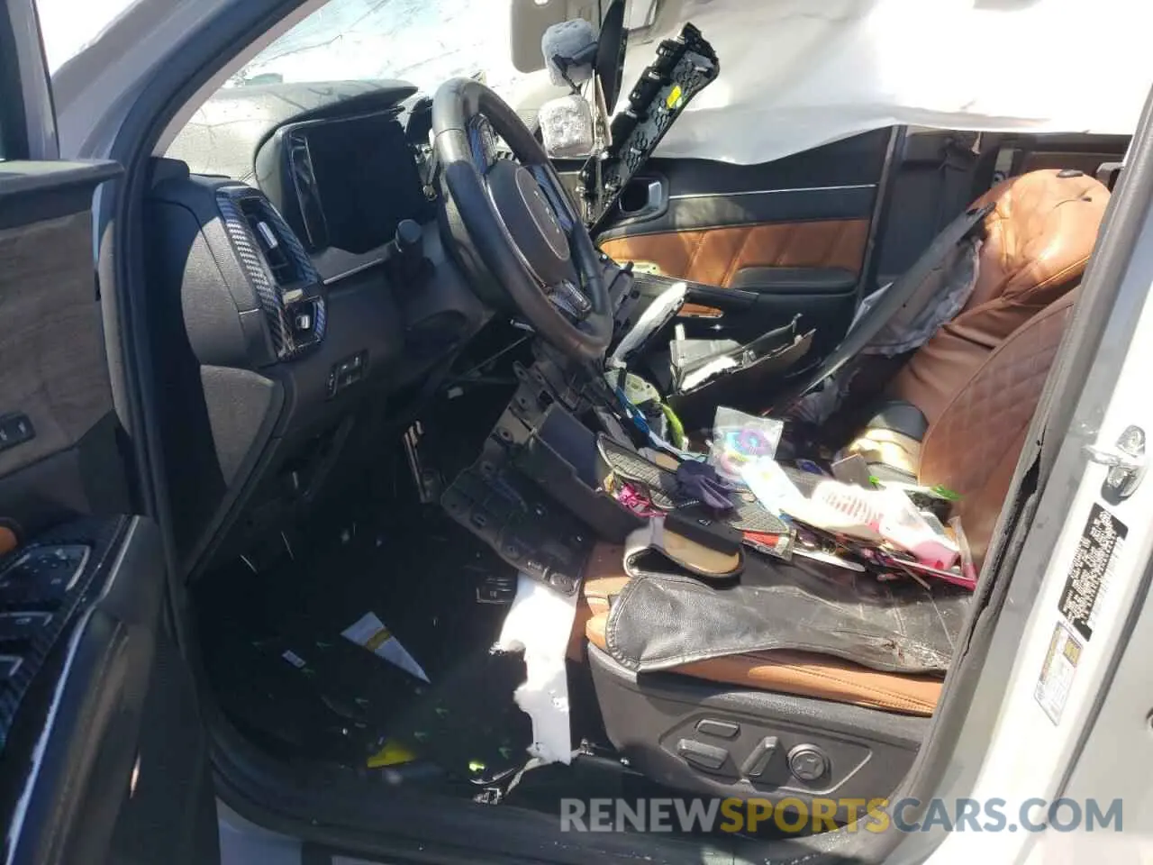 7 Photograph of a damaged car 5XYRKDLF5NG092457 KIA SORENTO 2022