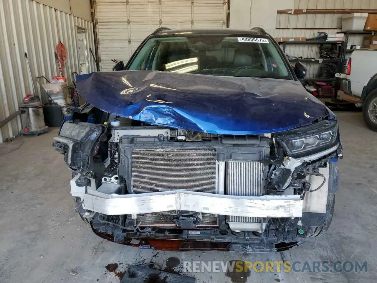 5 Photograph of a damaged car 5XYRKDLF5NG113033 KIA SORENTO 2022