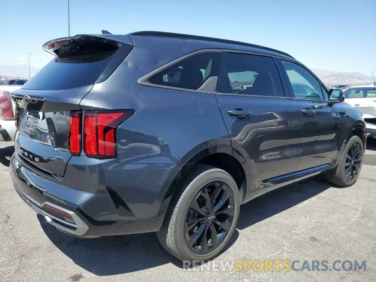 3 Фотография поврежденного автомобиля 5XYRKDLF6NG076073 KIA SORENTO 2022