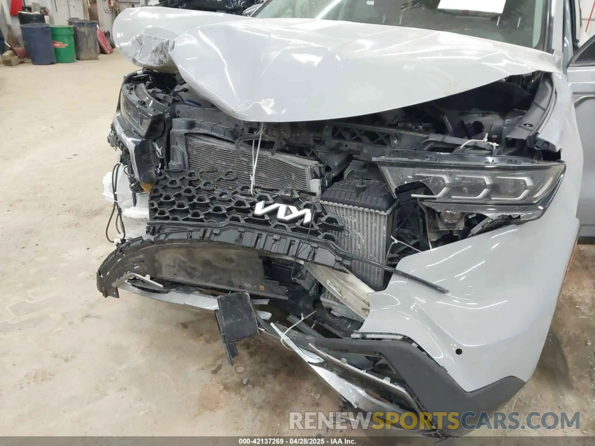 6 Фотография поврежденного автомобиля 5XYRKDLF6NG106303 KIA SORENTO 2022