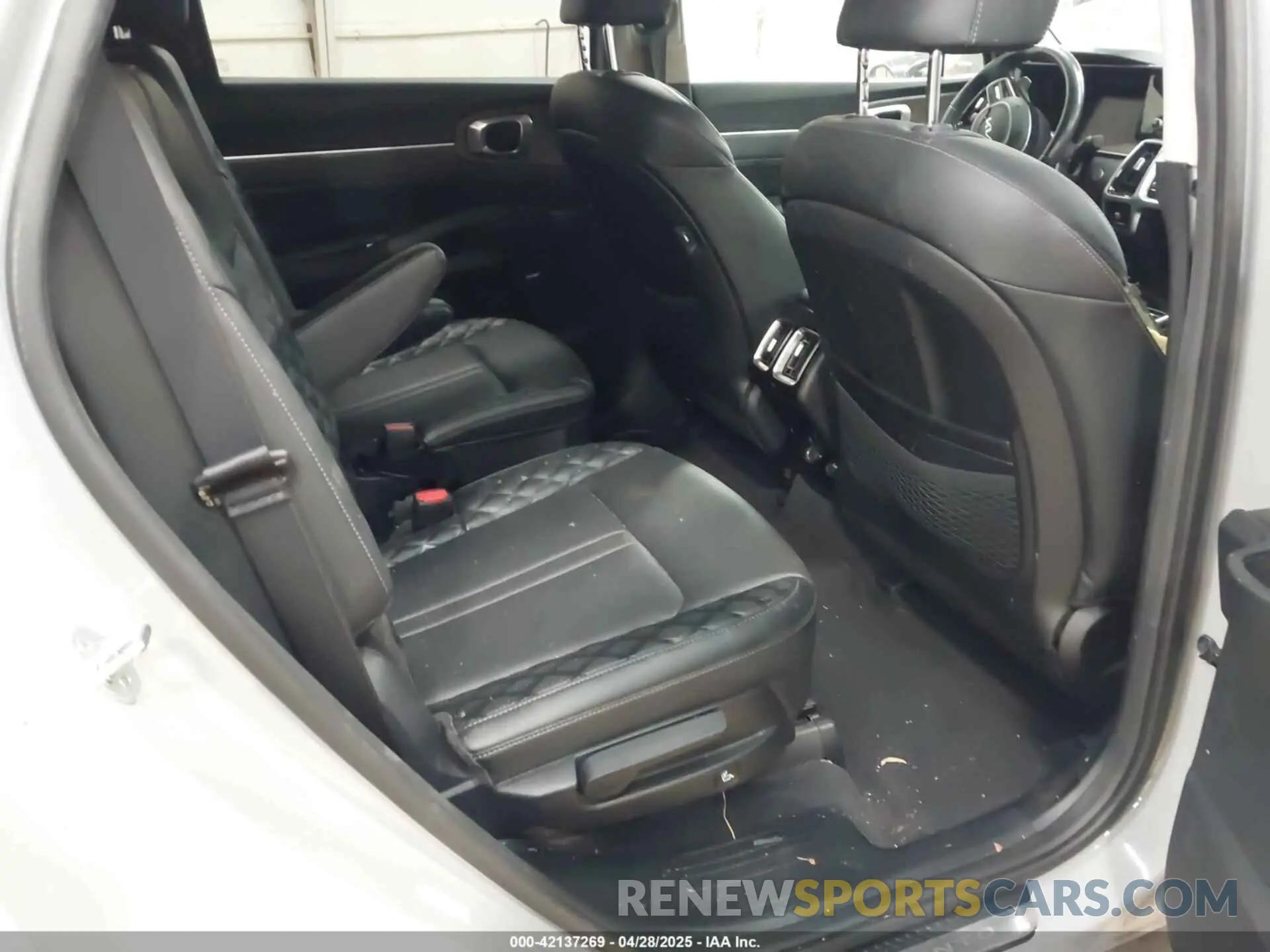 8 Фотография поврежденного автомобиля 5XYRKDLF6NG106303 KIA SORENTO 2022
