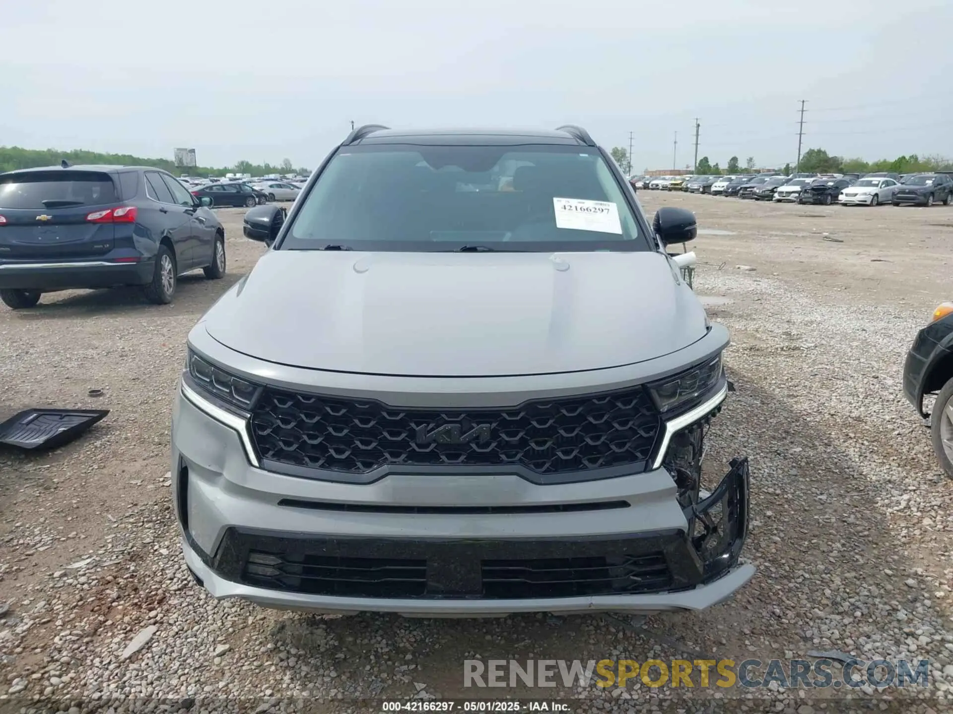 13 Photograph of a damaged car 5XYRKDLF9NG079825 KIA SORENTO 2022