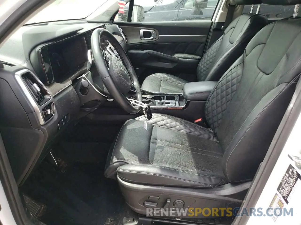 7 Photograph of a damaged car 5XYRKDLFXNG077467 KIA SORENTO 2022
