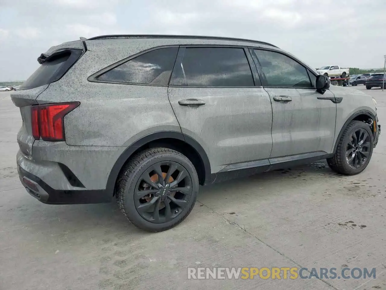 3 Photograph of a damaged car 5XYRKDLFXNG114470 KIA SORENTO 2022