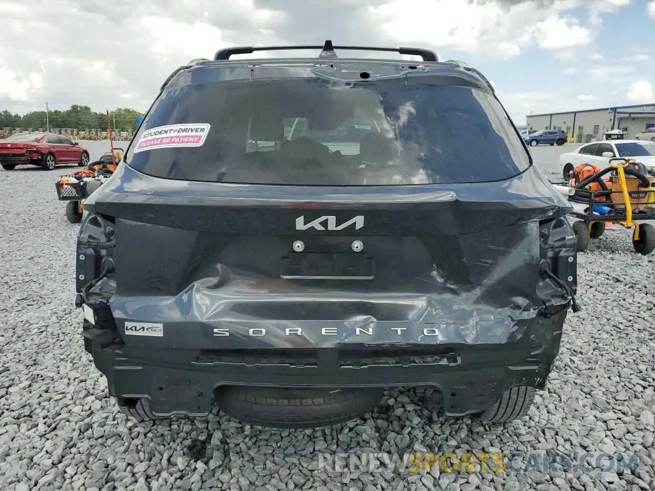 6 Photograph of a damaged car 5XYRL4LC0NG134648 KIA SORENTO 2022