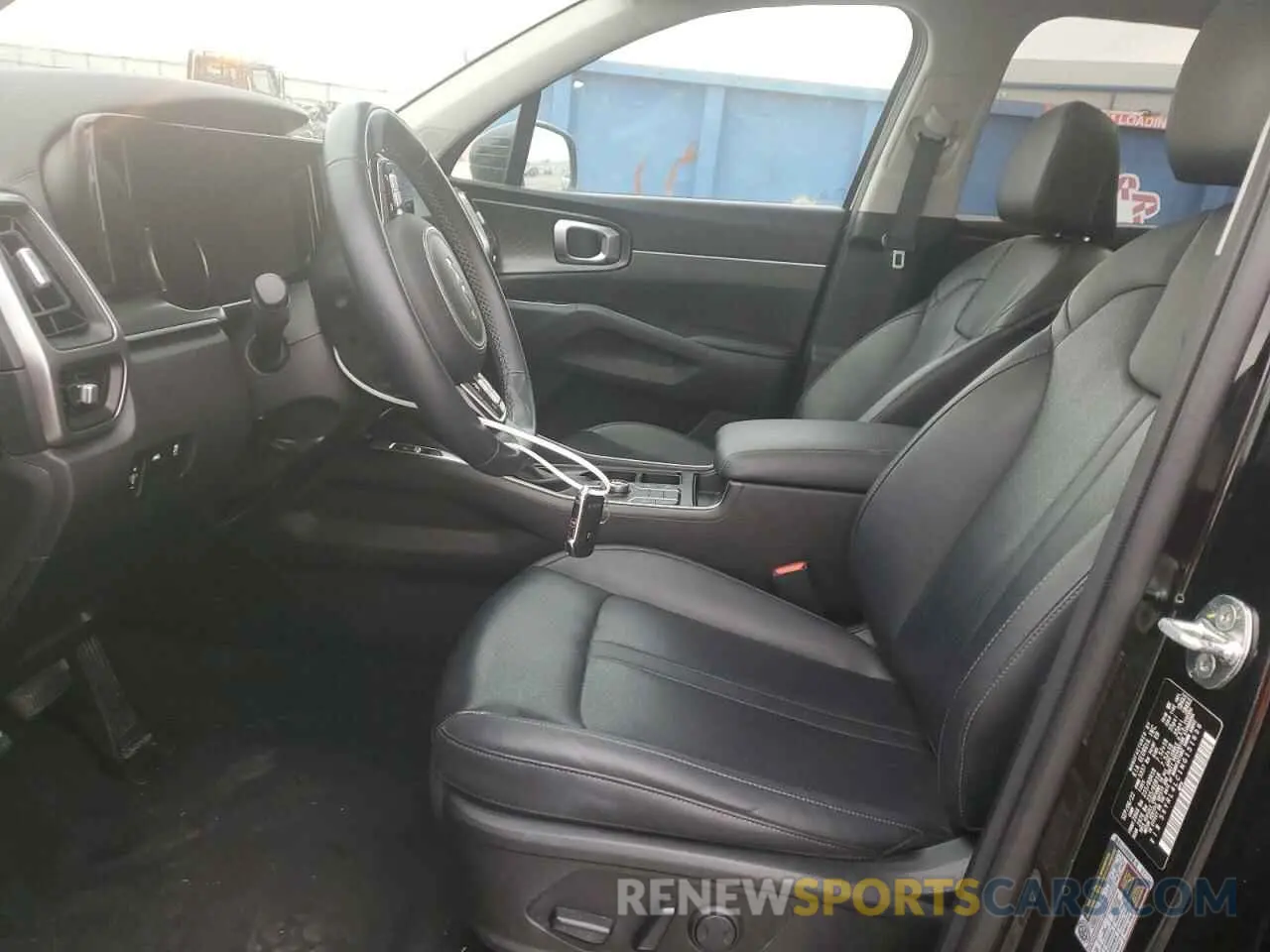 7 Photograph of a damaged car 5XYRL4LC1NG151636 KIA SORENTO 2022