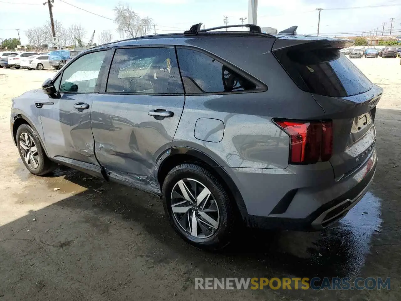 2 Photograph of a damaged car 5XYRL4LC2NG126910 KIA SORENTO 2022