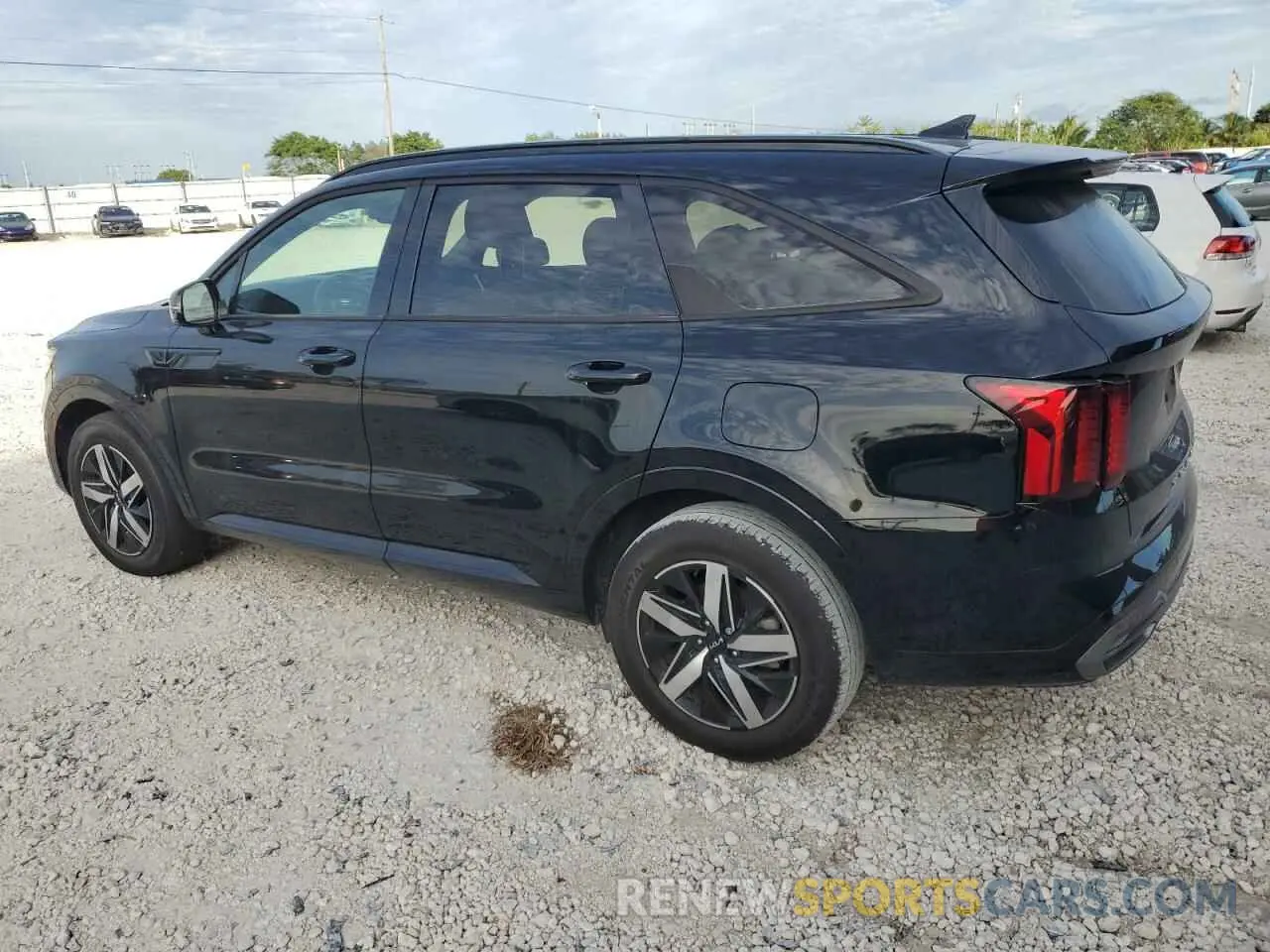 2 Photograph of a damaged car 5XYRL4LC4NG124821 KIA SORENTO 2022