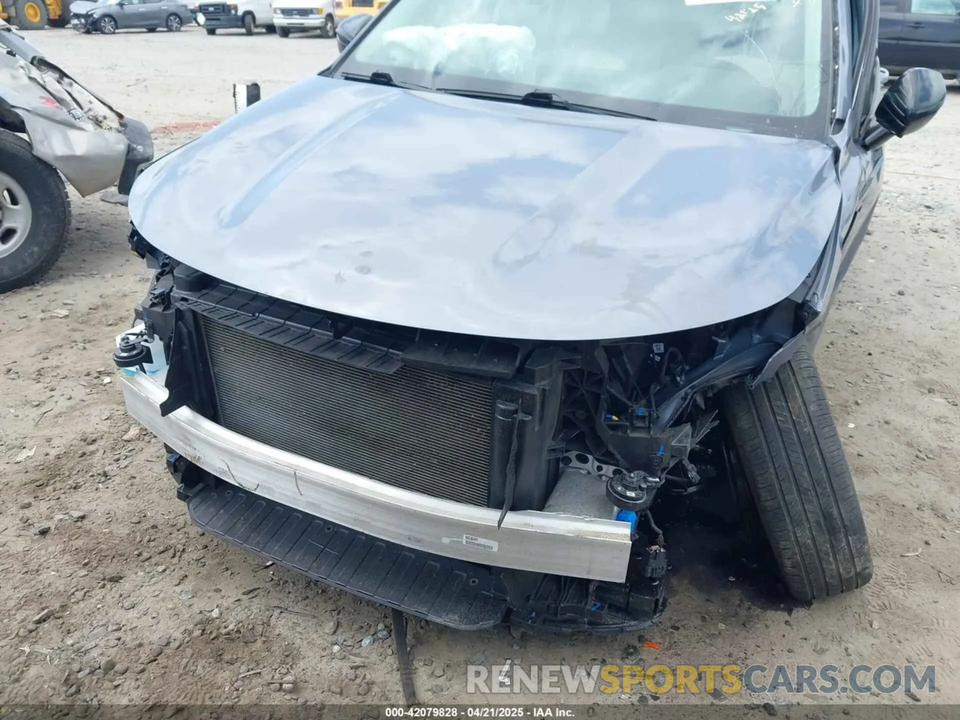 13 Photograph of a damaged car 5XYRL4LC5NG160615 KIA SORENTO 2022
