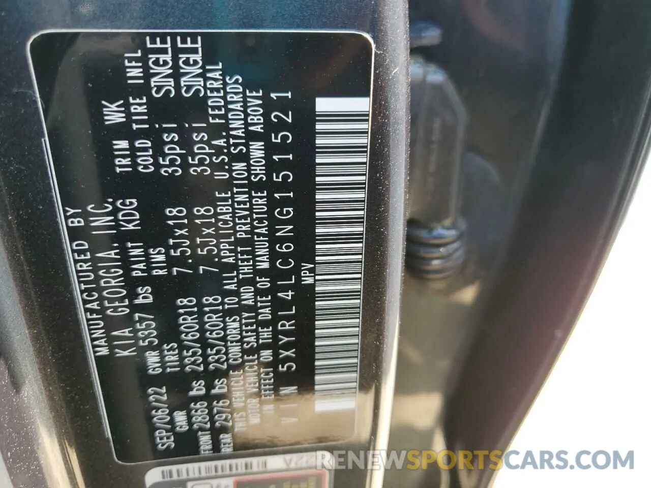 13 Photograph of a damaged car 5XYRL4LC6NG151521 KIA SORENTO 2022