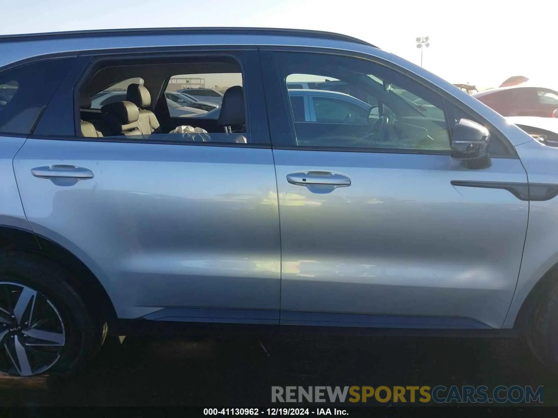 12 Фотография поврежденного автомобиля 5XYRL4LC7NG075601 KIA SORENTO 2022