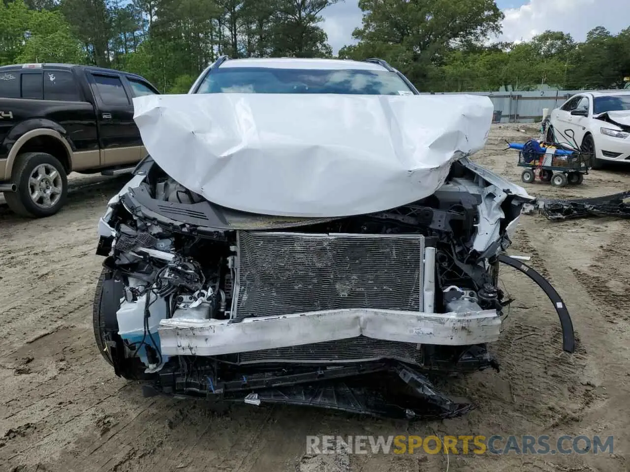 5 Photograph of a damaged car 5XYRL4LC9NG144904 KIA SORENTO 2022