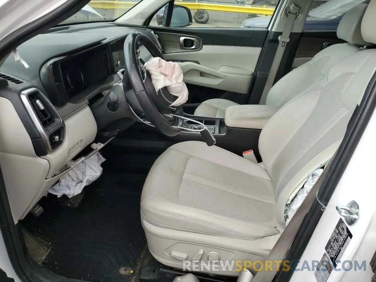 7 Photograph of a damaged car 5XYRLDLC2NG159938 KIA SORENTO 2022