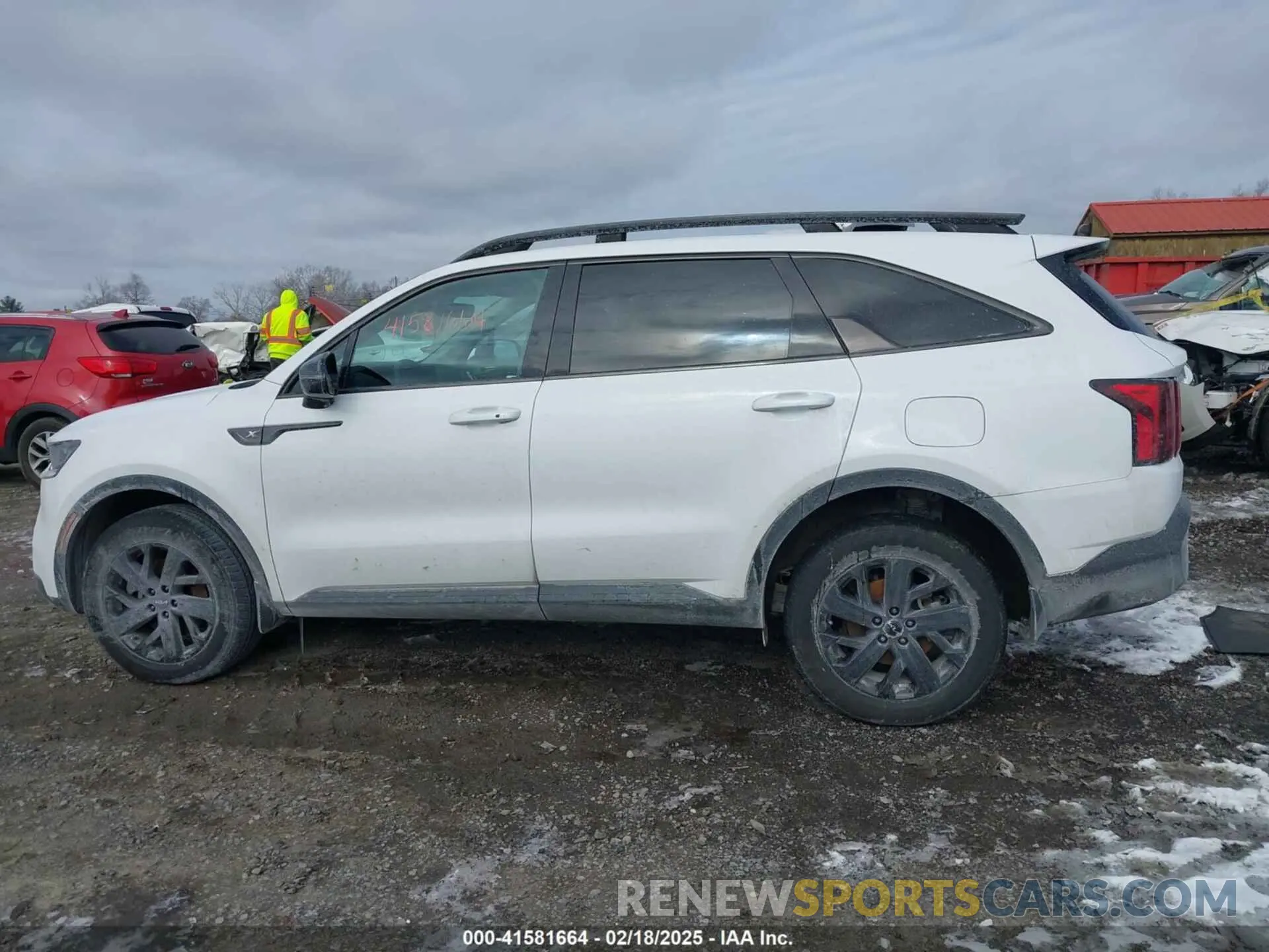 14 Photograph of a damaged car 5XYRLDLCXNG150954 KIA SORENTO 2022