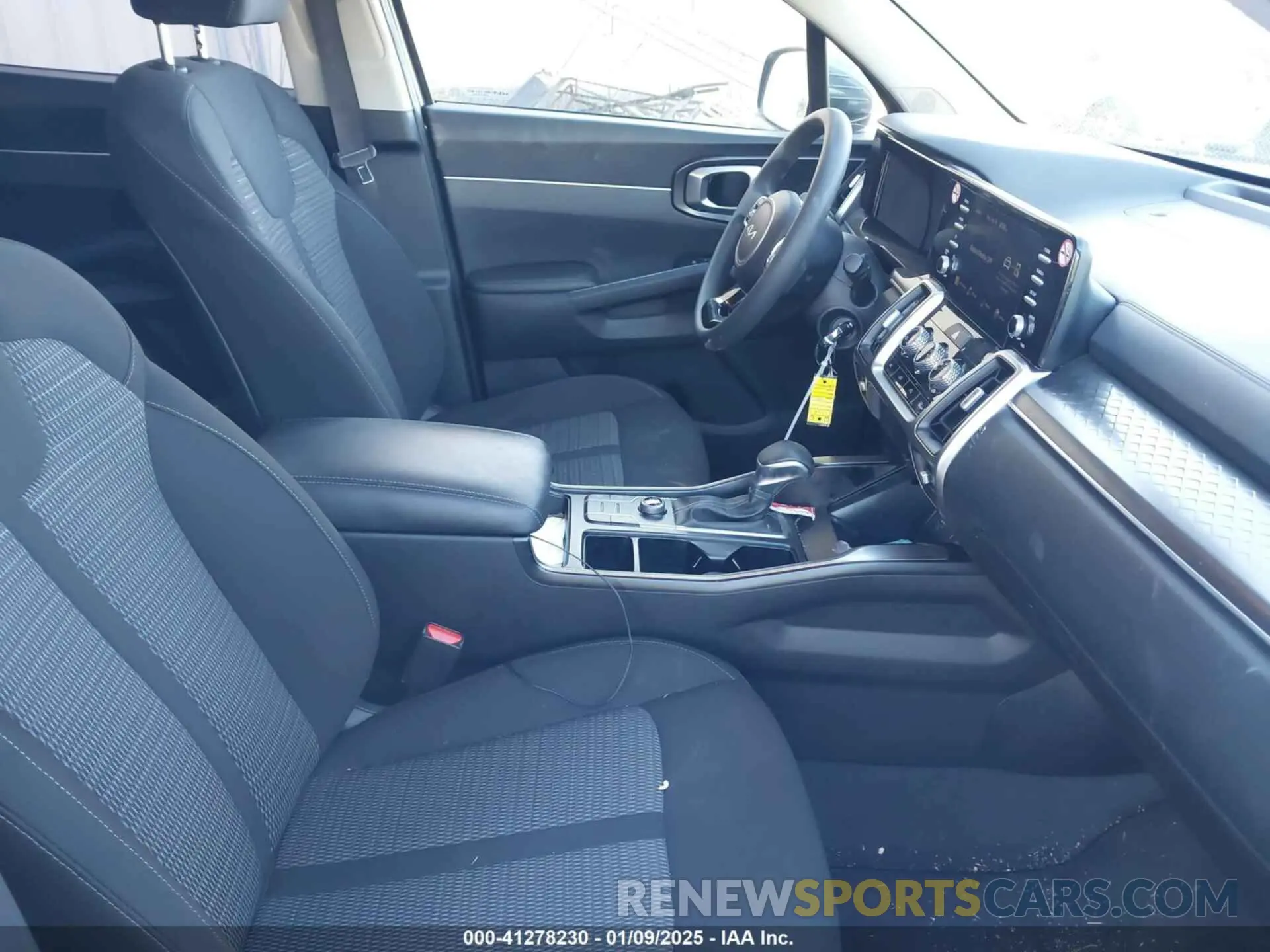 5 Фотография поврежденного автомобиля 5XYRG4LC2PG165455 KIA SORENTO 2023