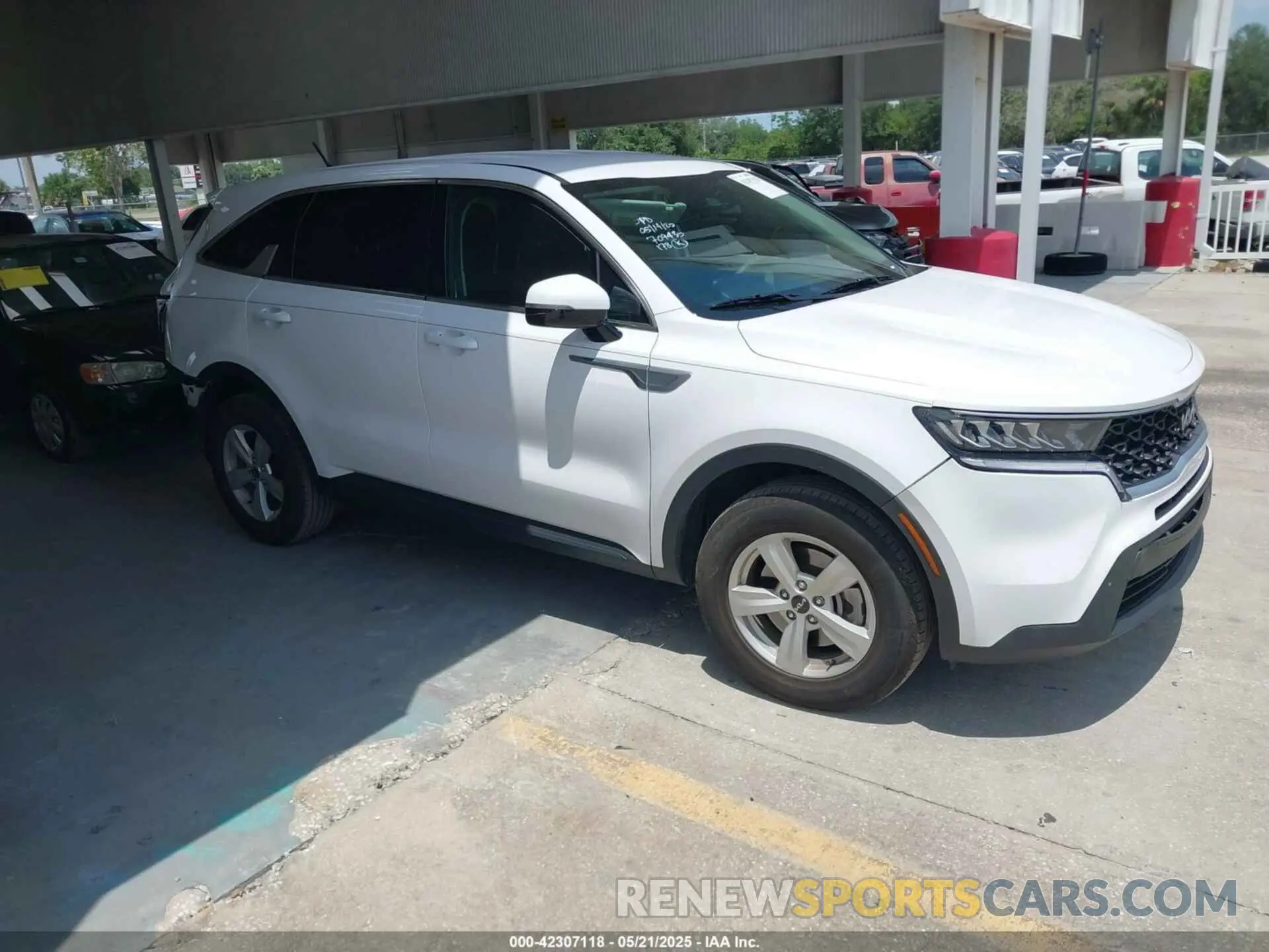 1 Фотография поврежденного автомобиля 5XYRG4LC3PG252250 KIA SORENTO 2023