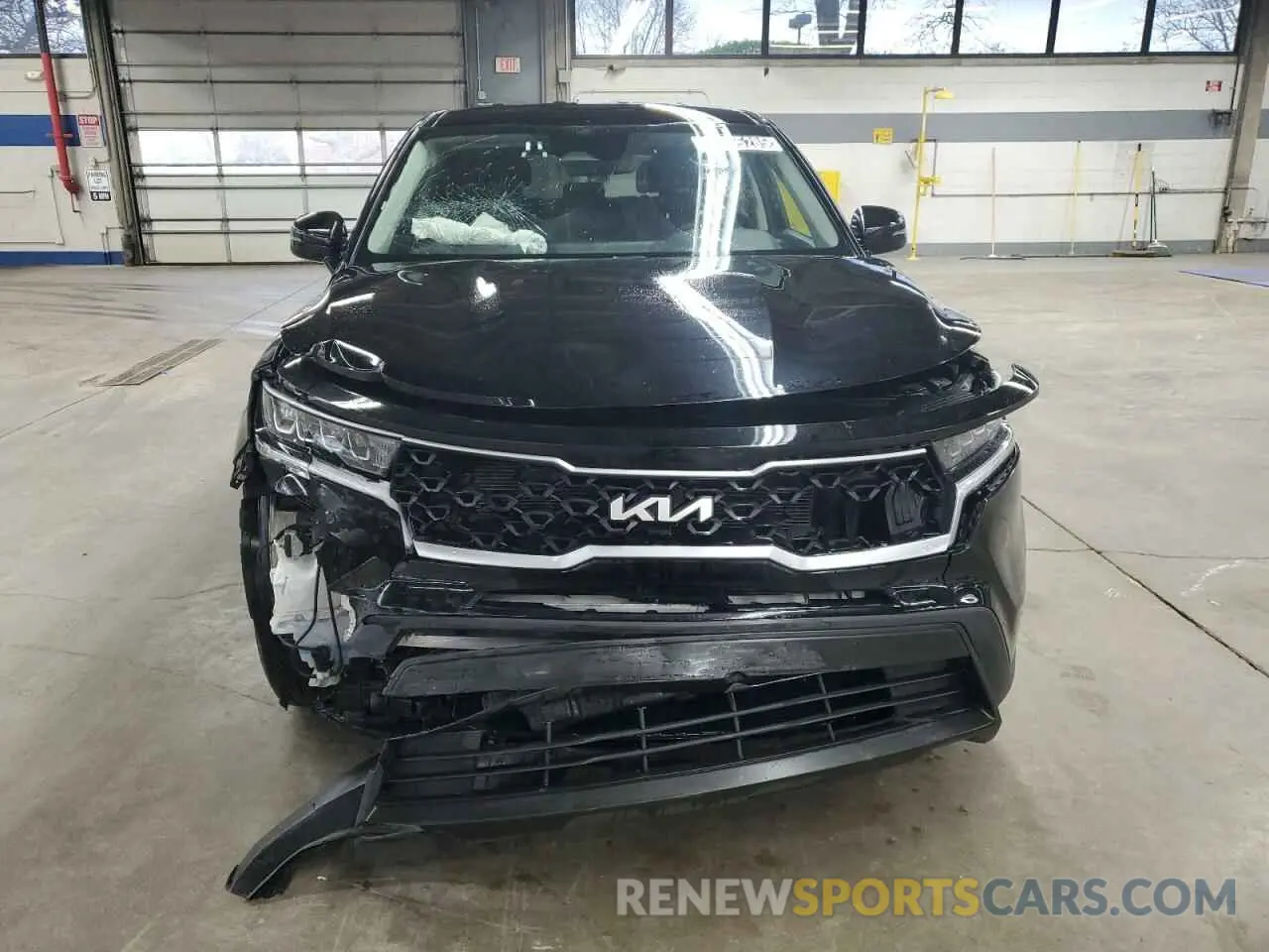 5 Photograph of a damaged car 5XYRG4LC7PG163684 KIA SORENTO 2023