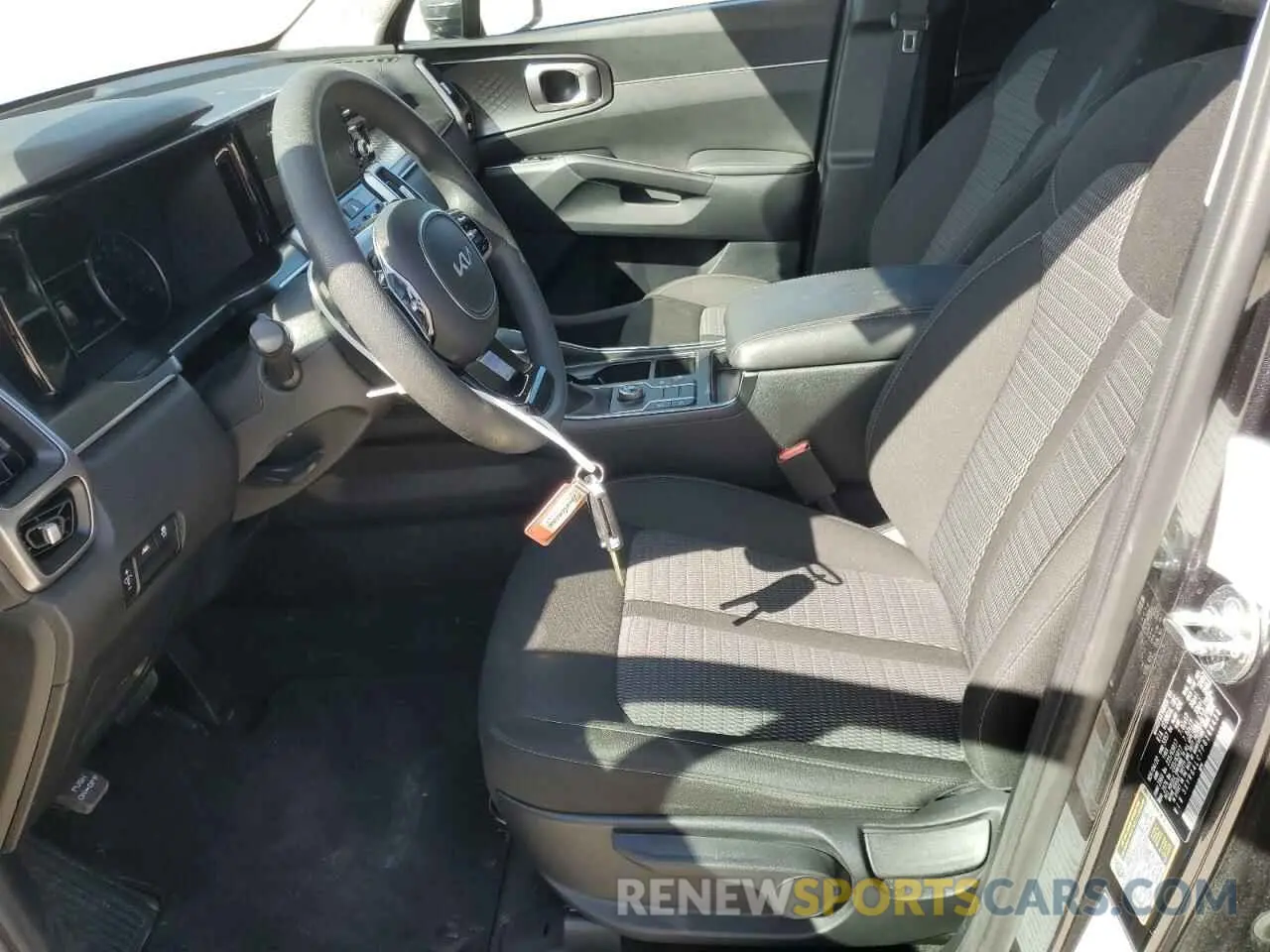 7 Фотография поврежденного автомобиля 5XYRG4LC7PG166438 KIA SORENTO 2023