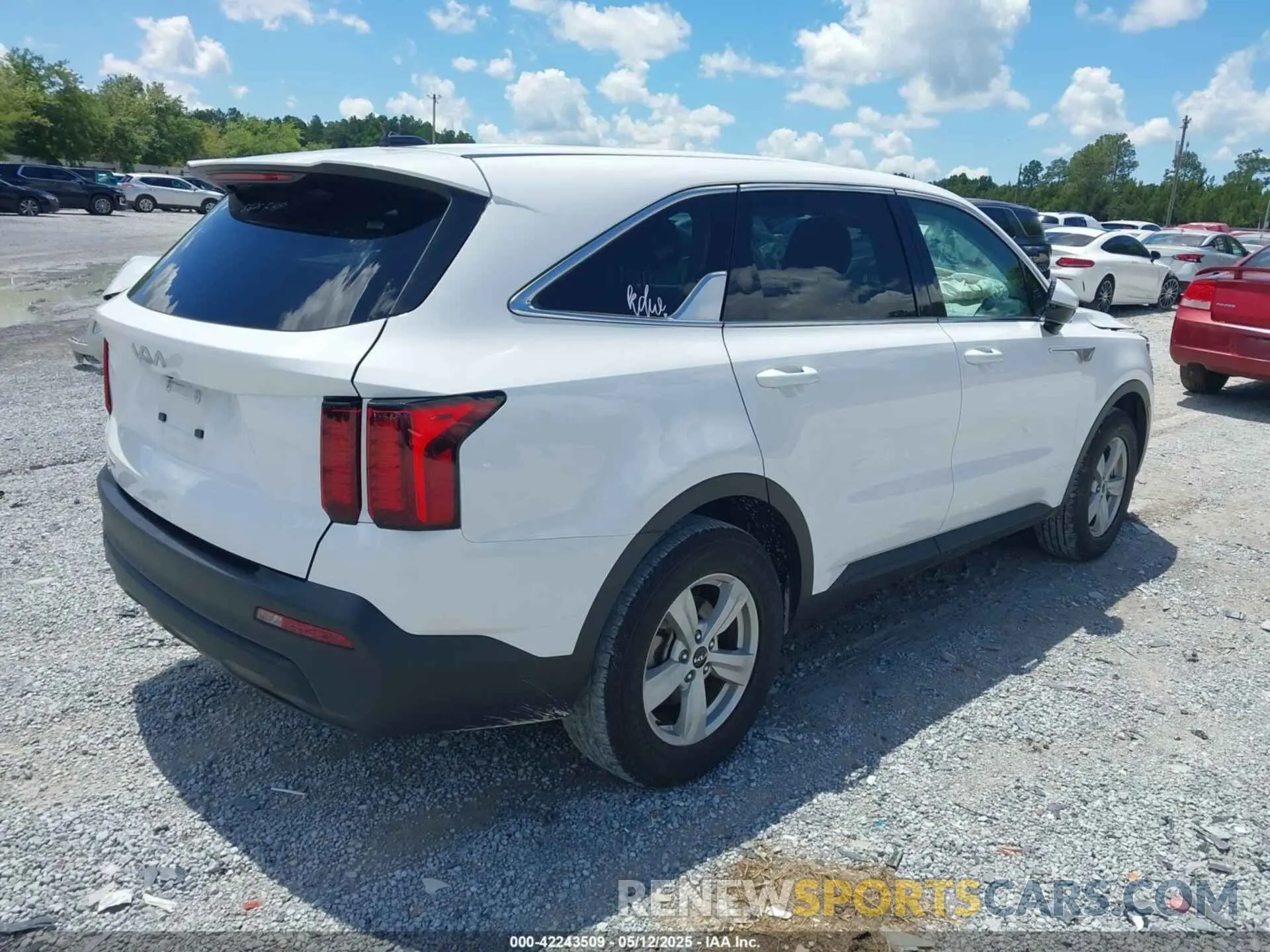 4 Фотография поврежденного автомобиля 5XYRG4LC7PG208106 KIA SORENTO 2023