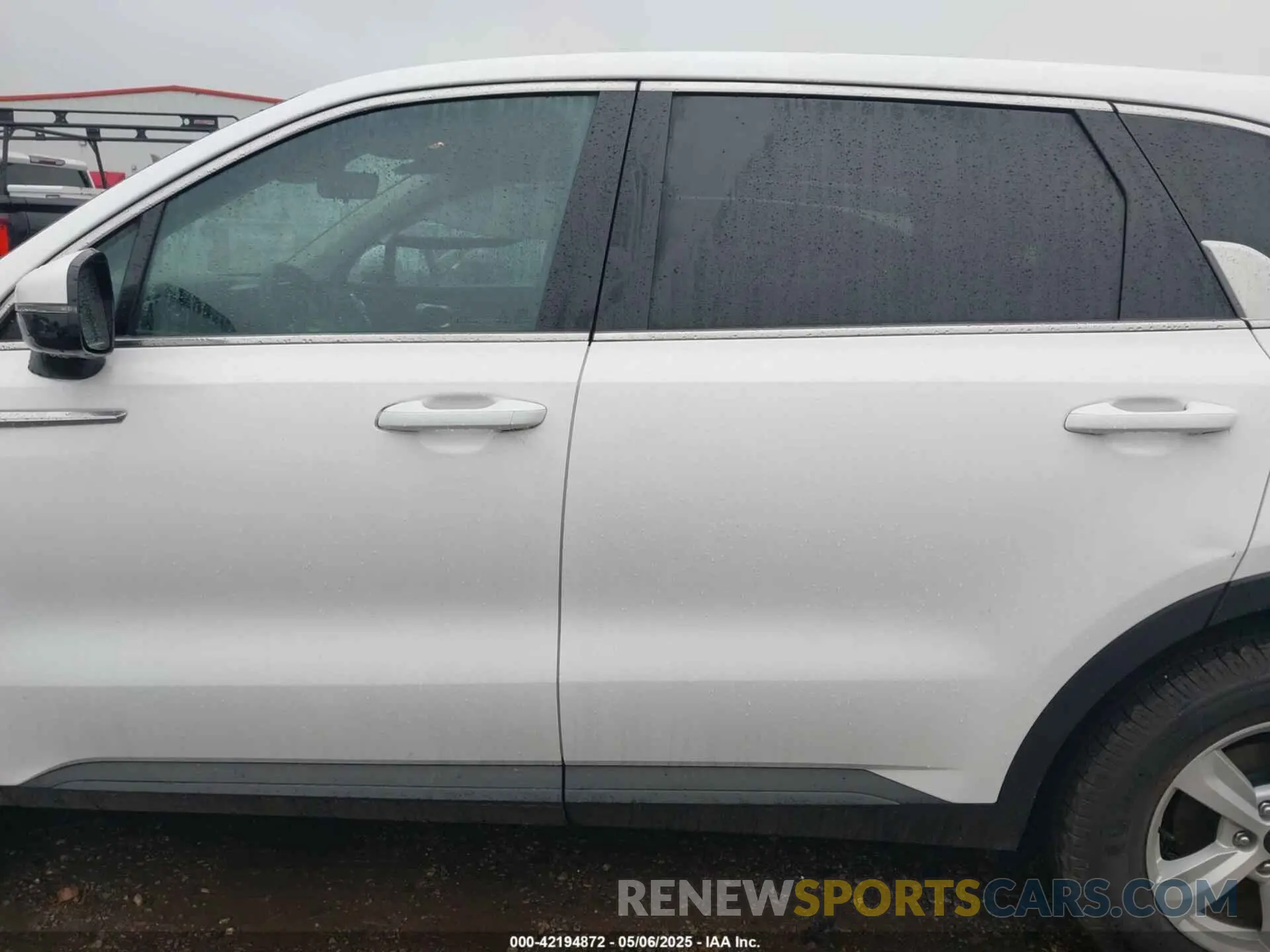 13 Photograph of a damaged car 5XYRG4LC8PG230034 KIA SORENTO 2023