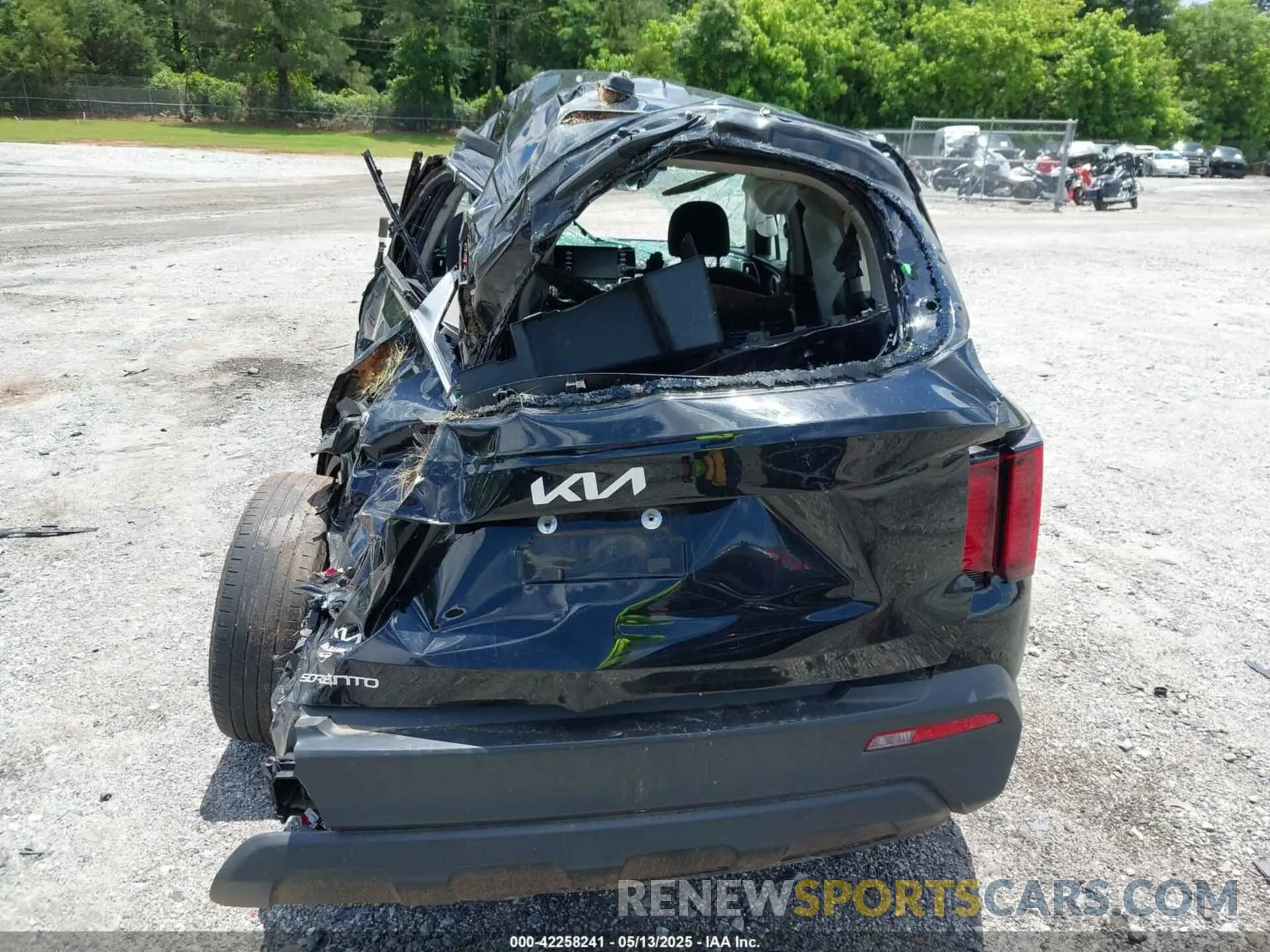 16 Photograph of a damaged car 5XYRG4LC8PG240742 KIA SORENTO 2023