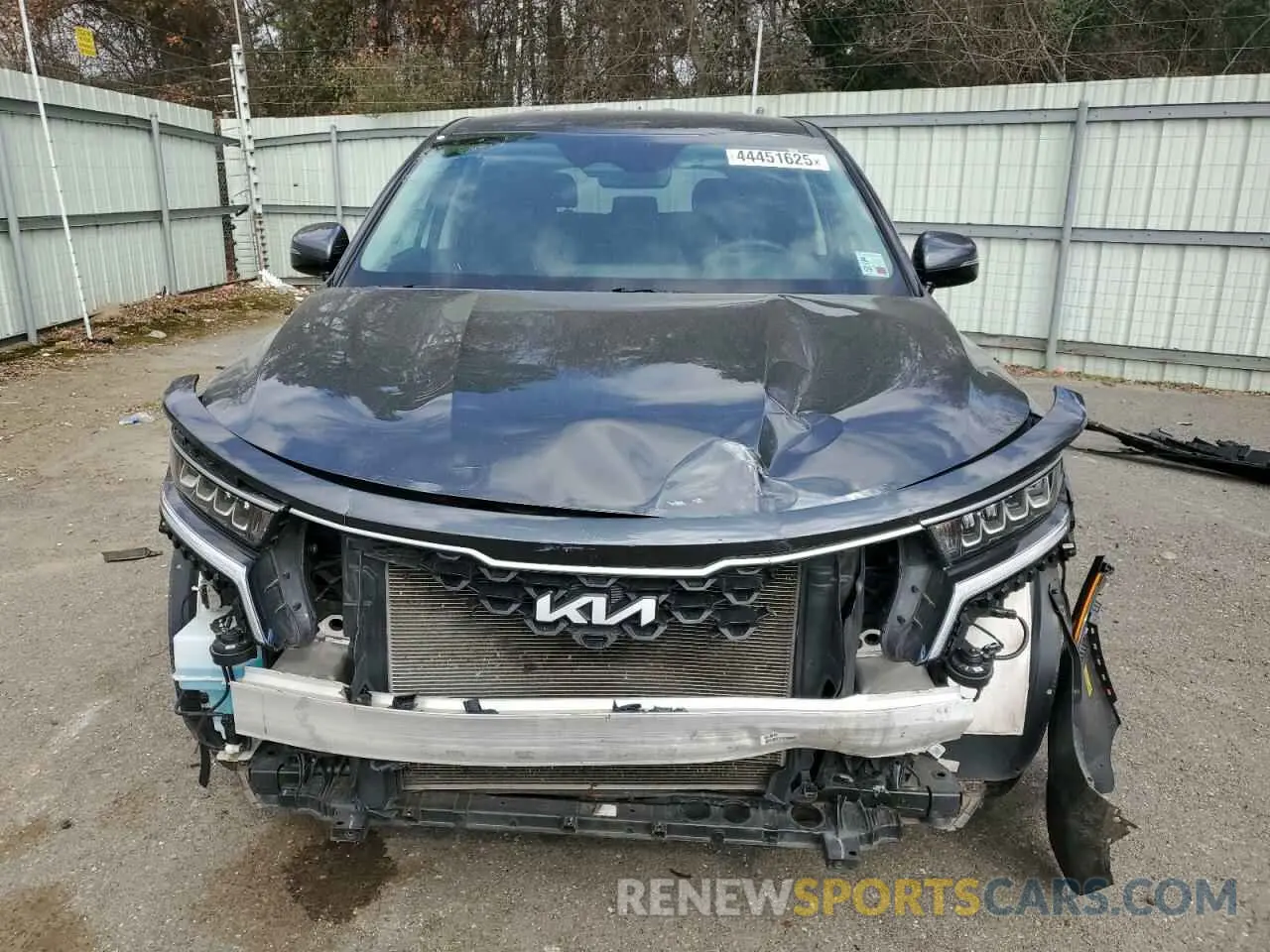 5 Photograph of a damaged car 5XYRG4LC8PG243107 KIA SORENTO 2023