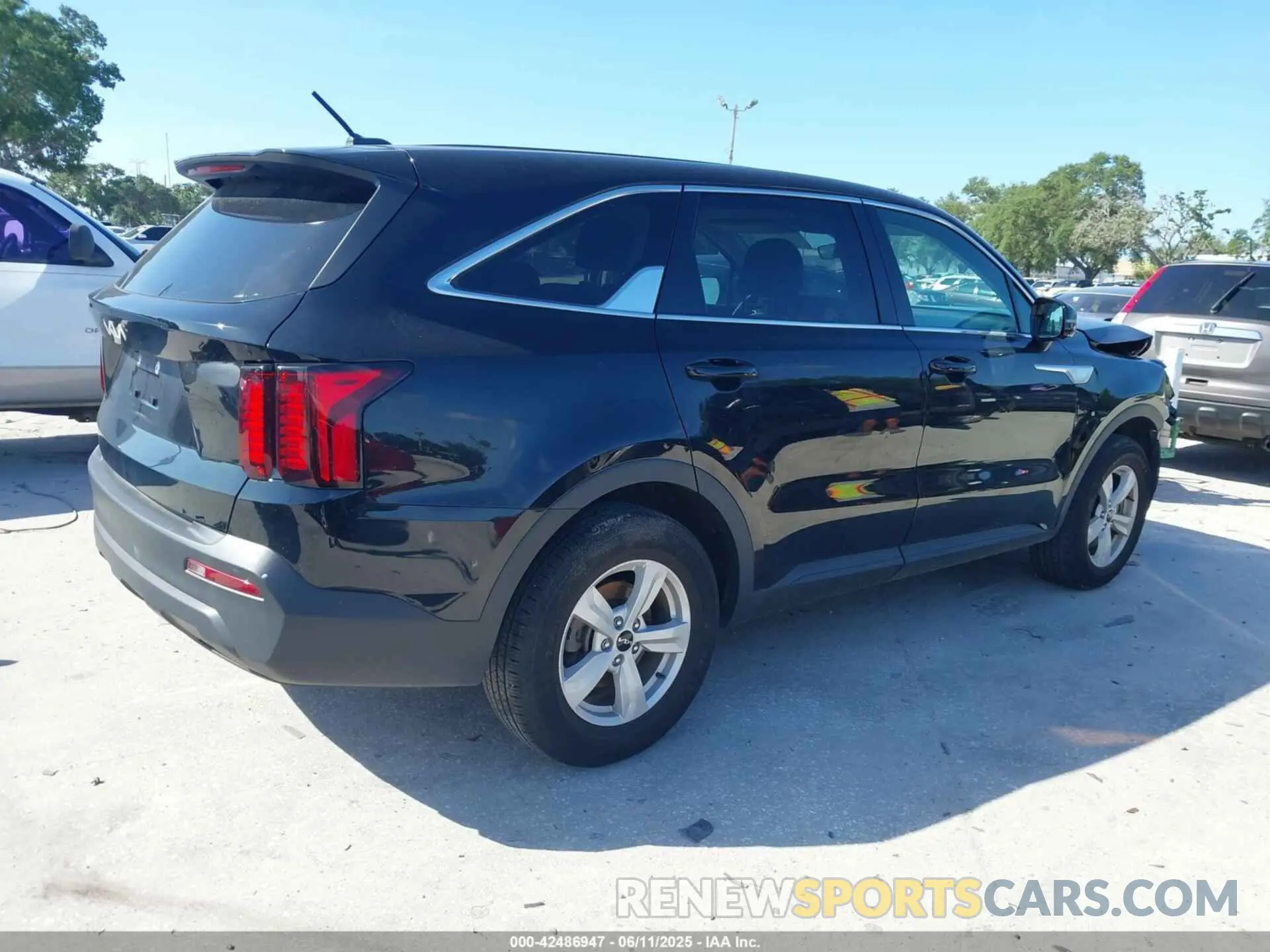 4 Фотография поврежденного автомобиля 5XYRG4LC9PG171771 KIA SORENTO 2023