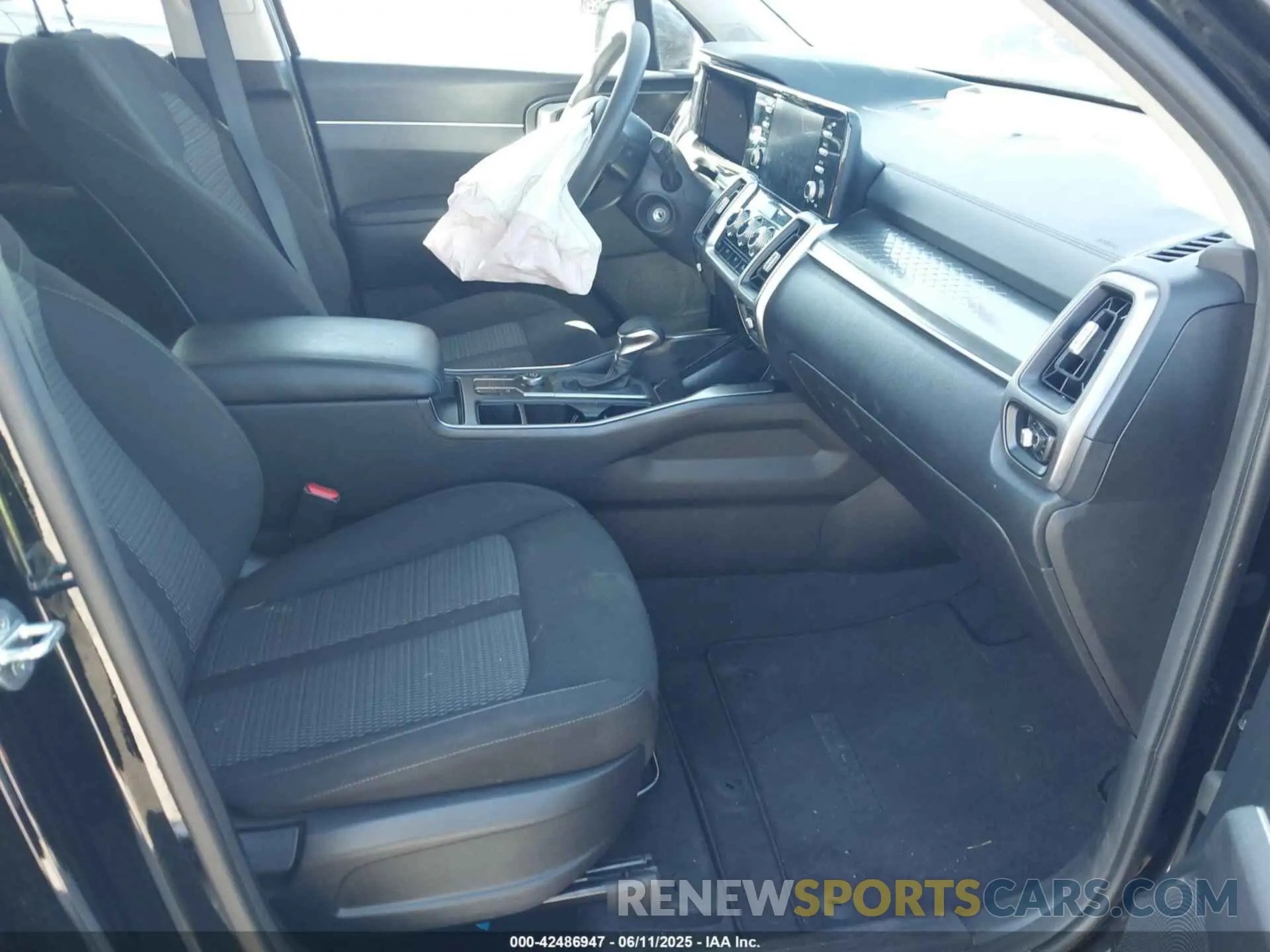 5 Фотография поврежденного автомобиля 5XYRG4LC9PG171771 KIA SORENTO 2023