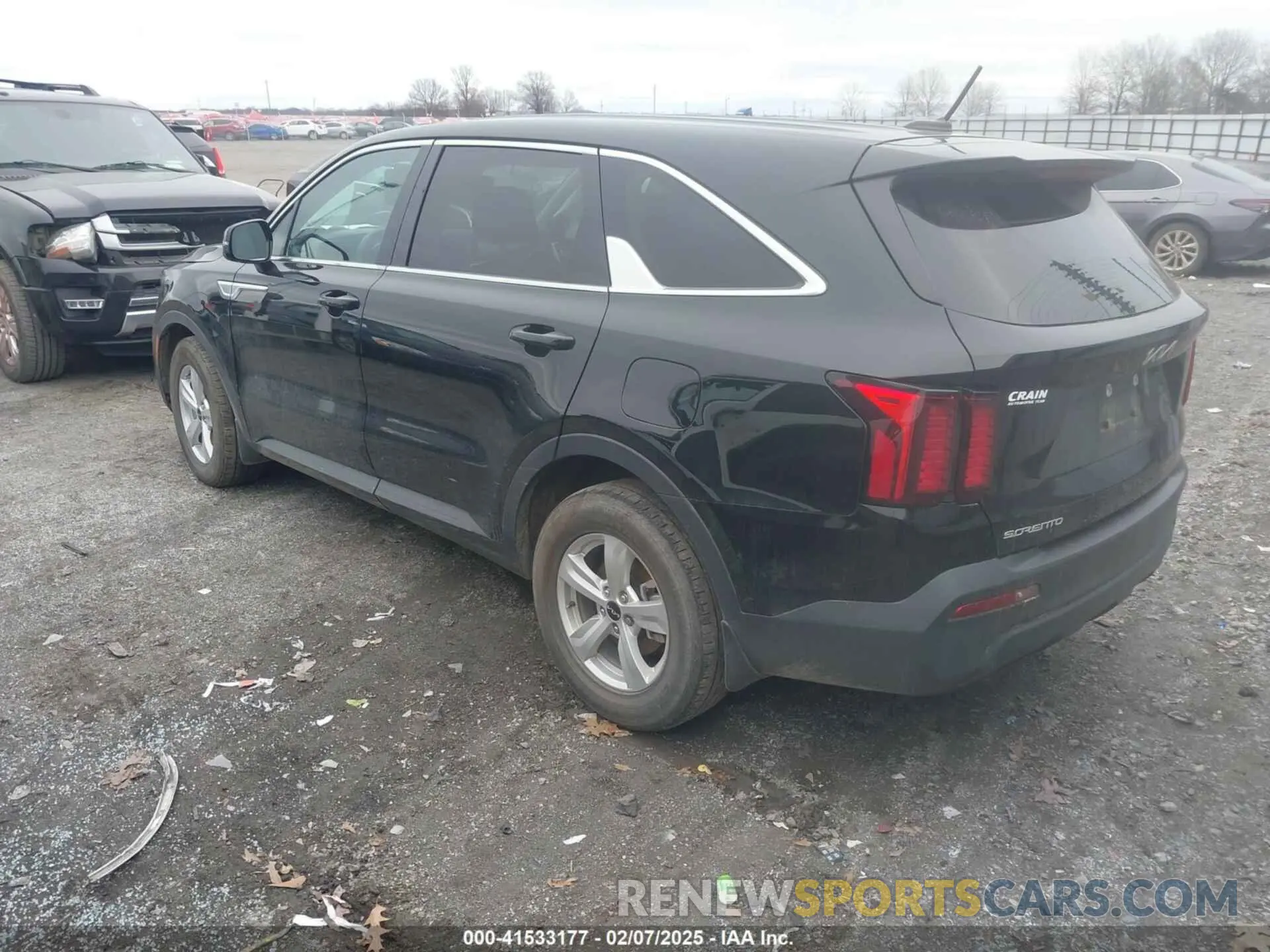 3 Photograph of a damaged car 5XYRG4LC9PG190174 KIA SORENTO 2023