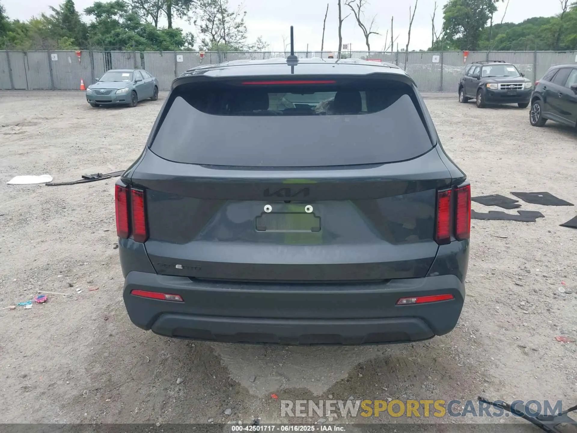17 Фотография поврежденного автомобиля 5XYRG4LCXPG228639 KIA SORENTO 2023