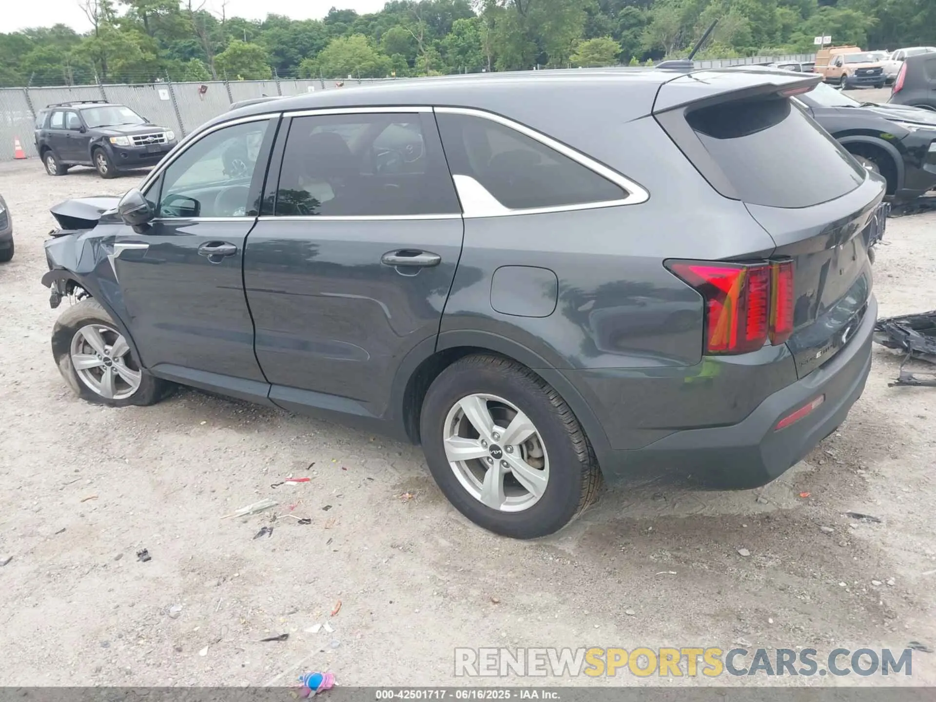 3 Фотография поврежденного автомобиля 5XYRG4LCXPG228639 KIA SORENTO 2023