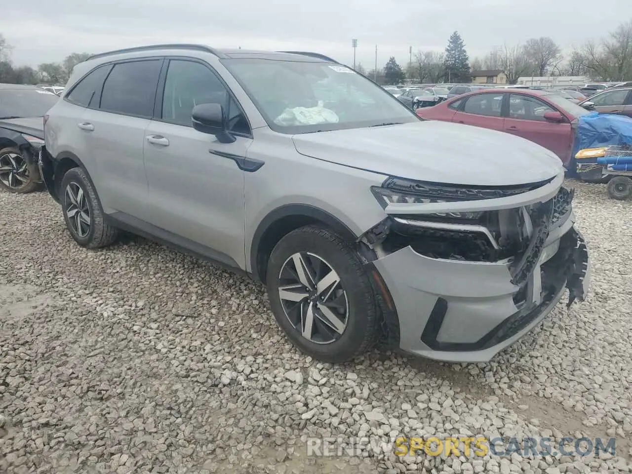 4 Photograph of a damaged car 5XYRH4LF5PG202442 KIA SORENTO 2023