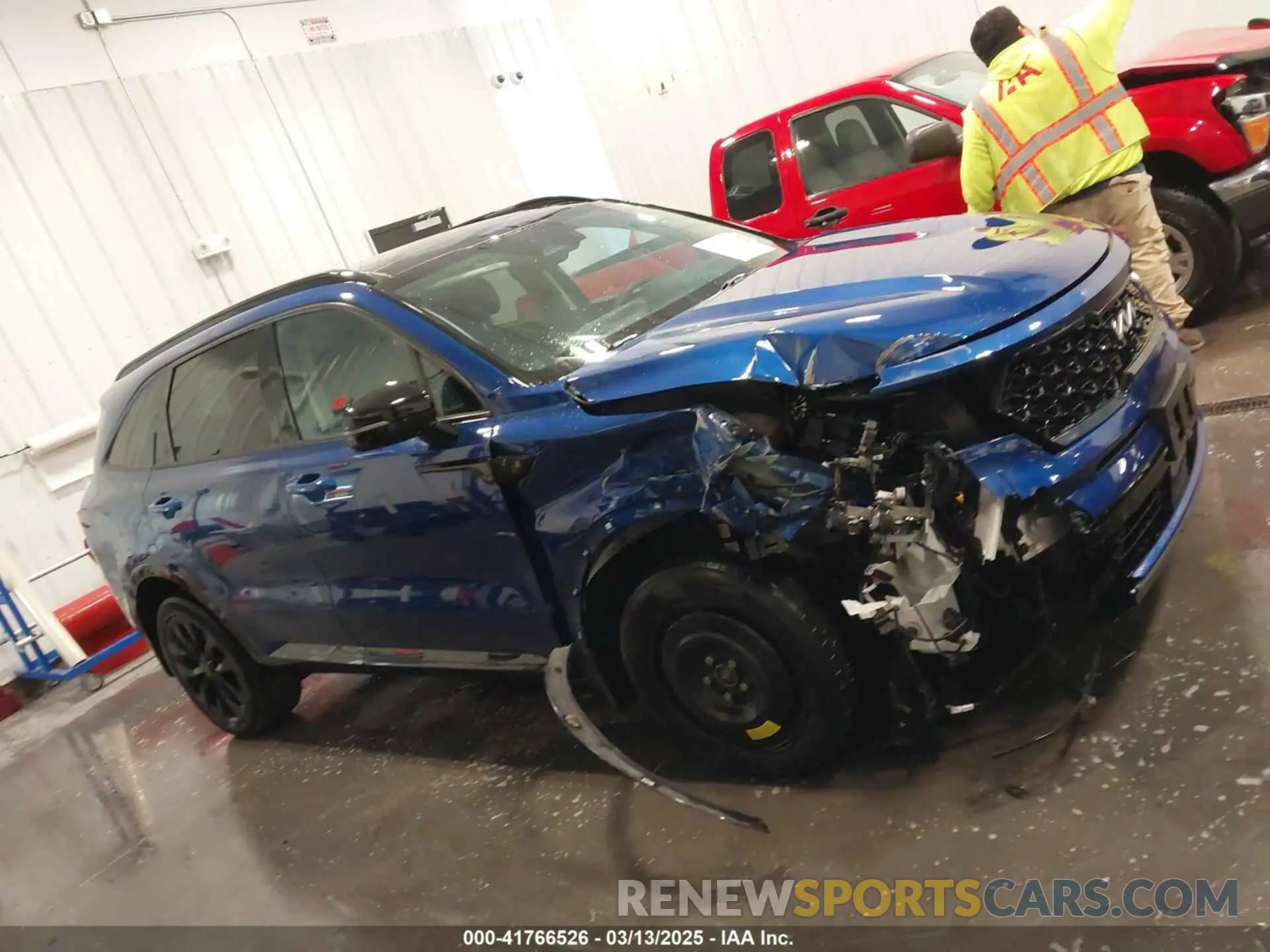14 Photograph of a damaged car 5XYRKDLF0PG197622 KIA SORENTO 2023