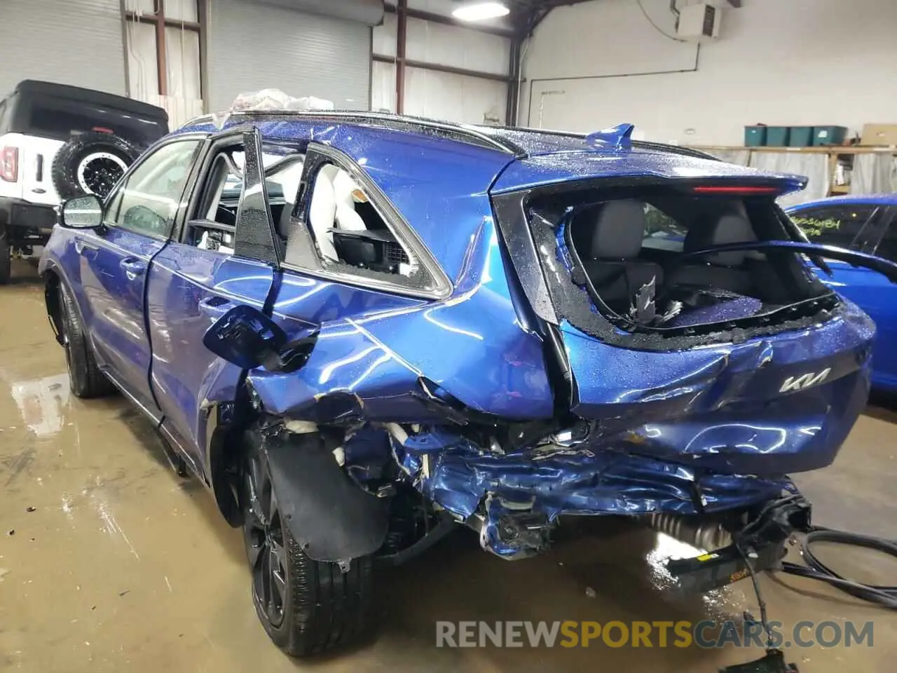 2 Фотография поврежденного автомобиля 5XYRKDLF3PG207723 KIA SORENTO 2023