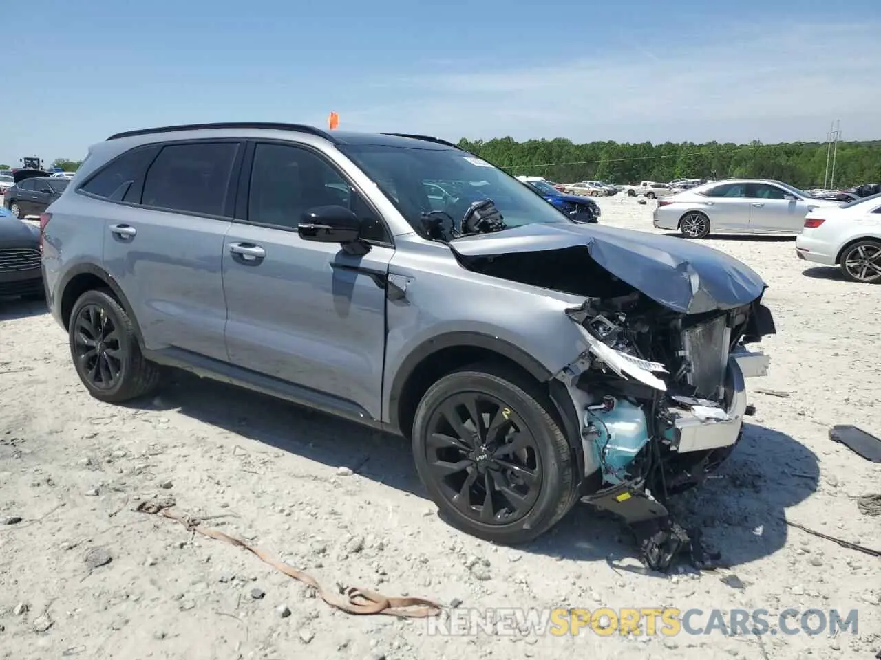 4 Photograph of a damaged car 5XYRKDLF4PG195789 KIA SORENTO 2023