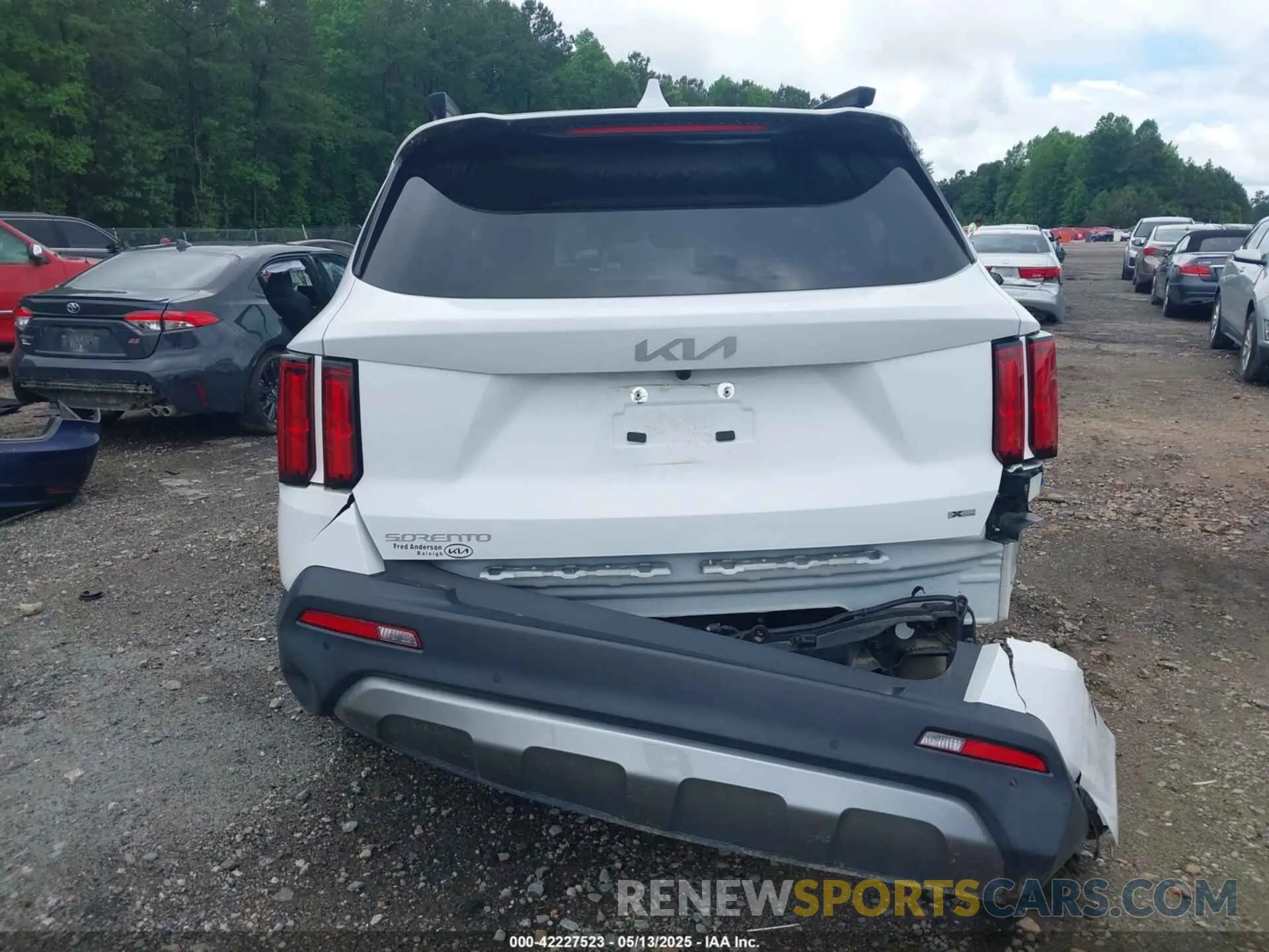 16 Photograph of a damaged car 5XYRKDLF7PG229269 KIA SORENTO 2023