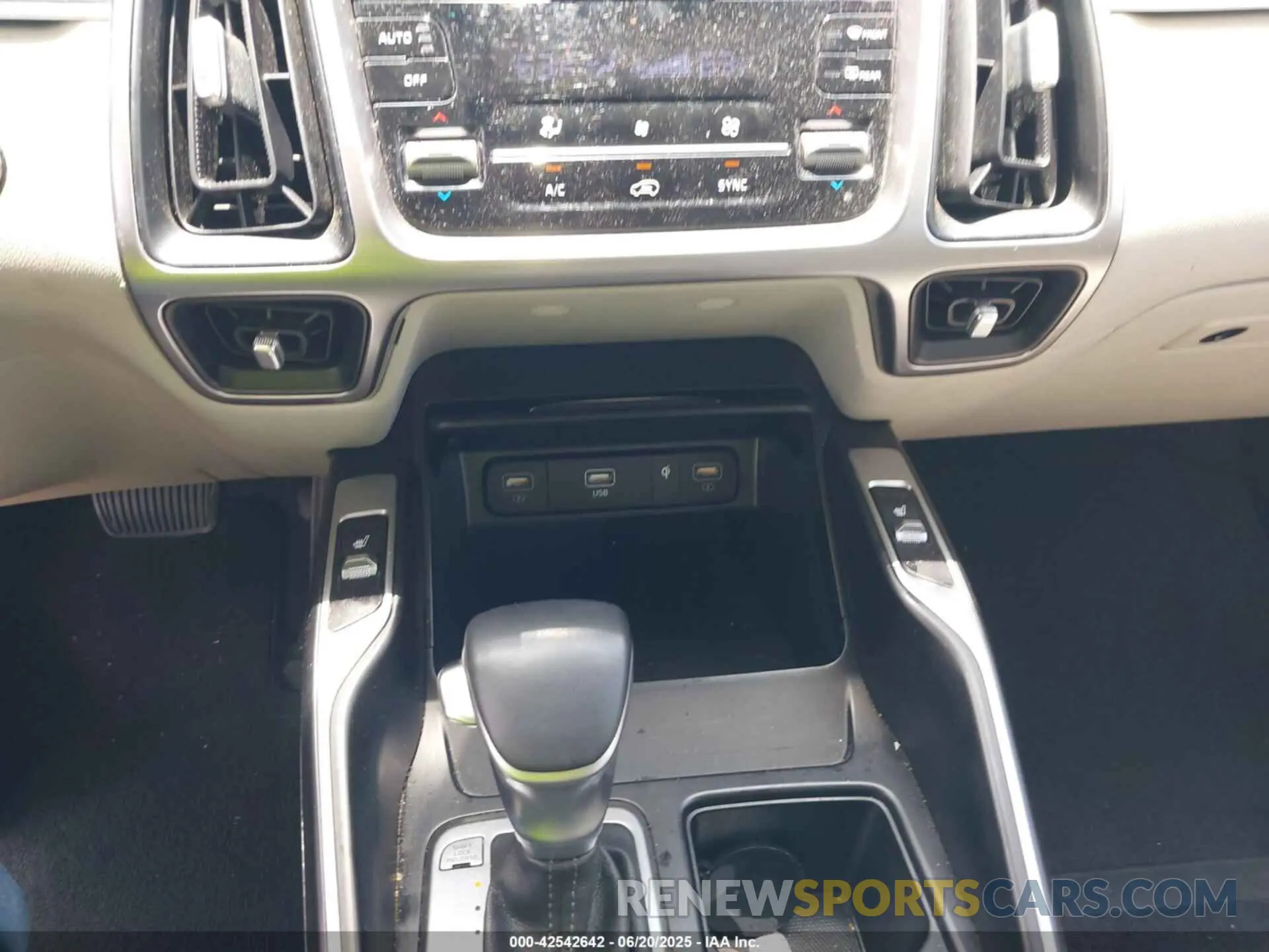 22 Фотография поврежденного автомобиля 5XYRL4LC1PG223485 KIA SORENTO 2023