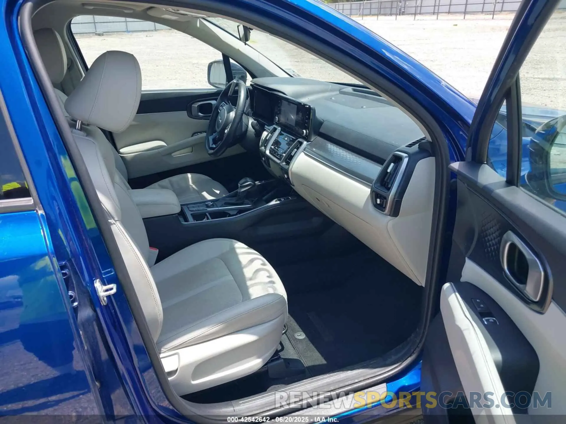 5 Фотография поврежденного автомобиля 5XYRL4LC1PG223485 KIA SORENTO 2023