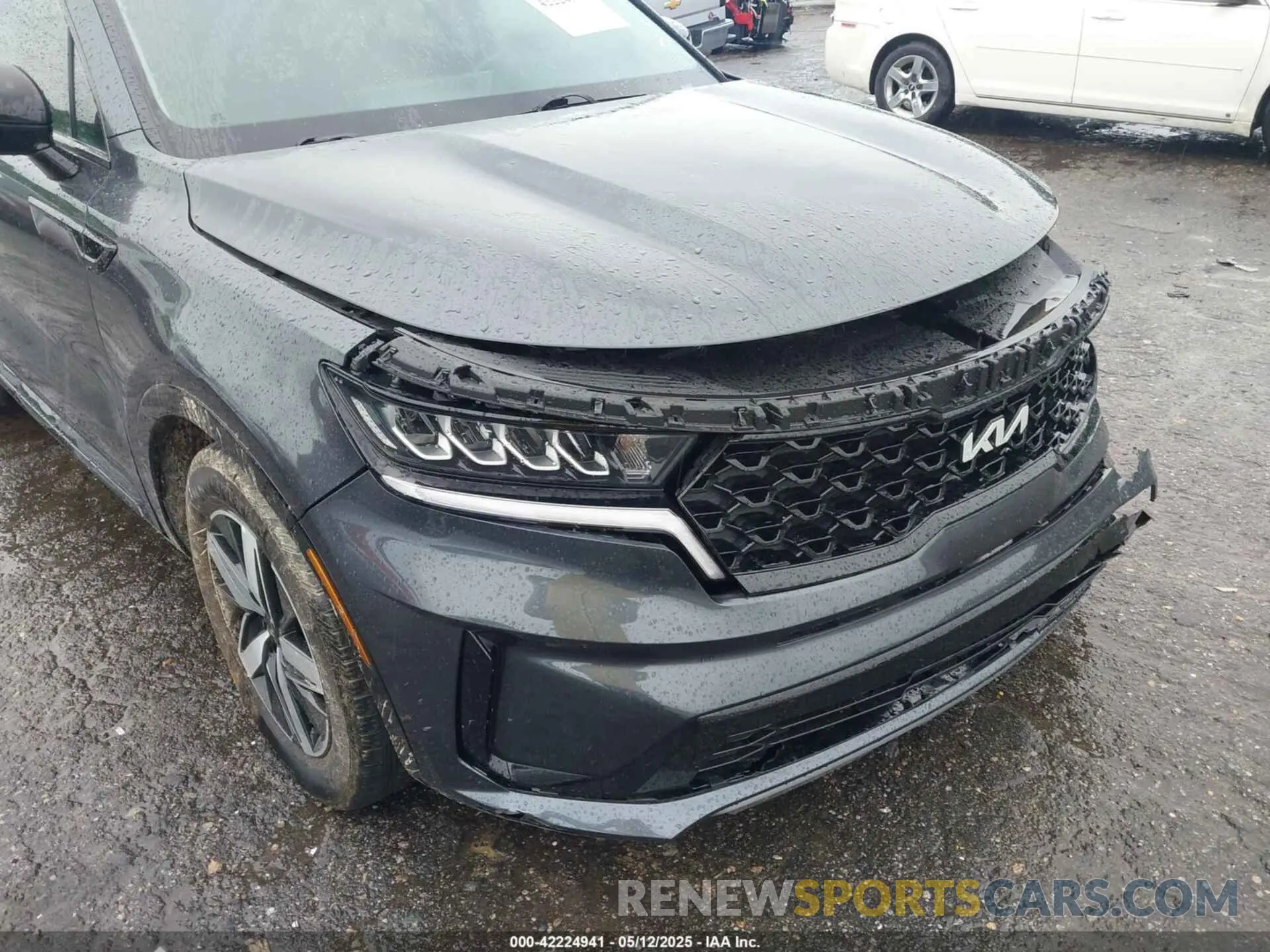 17 Photograph of a damaged car 5XYRL4LC2PG247794 KIA SORENTO 2023