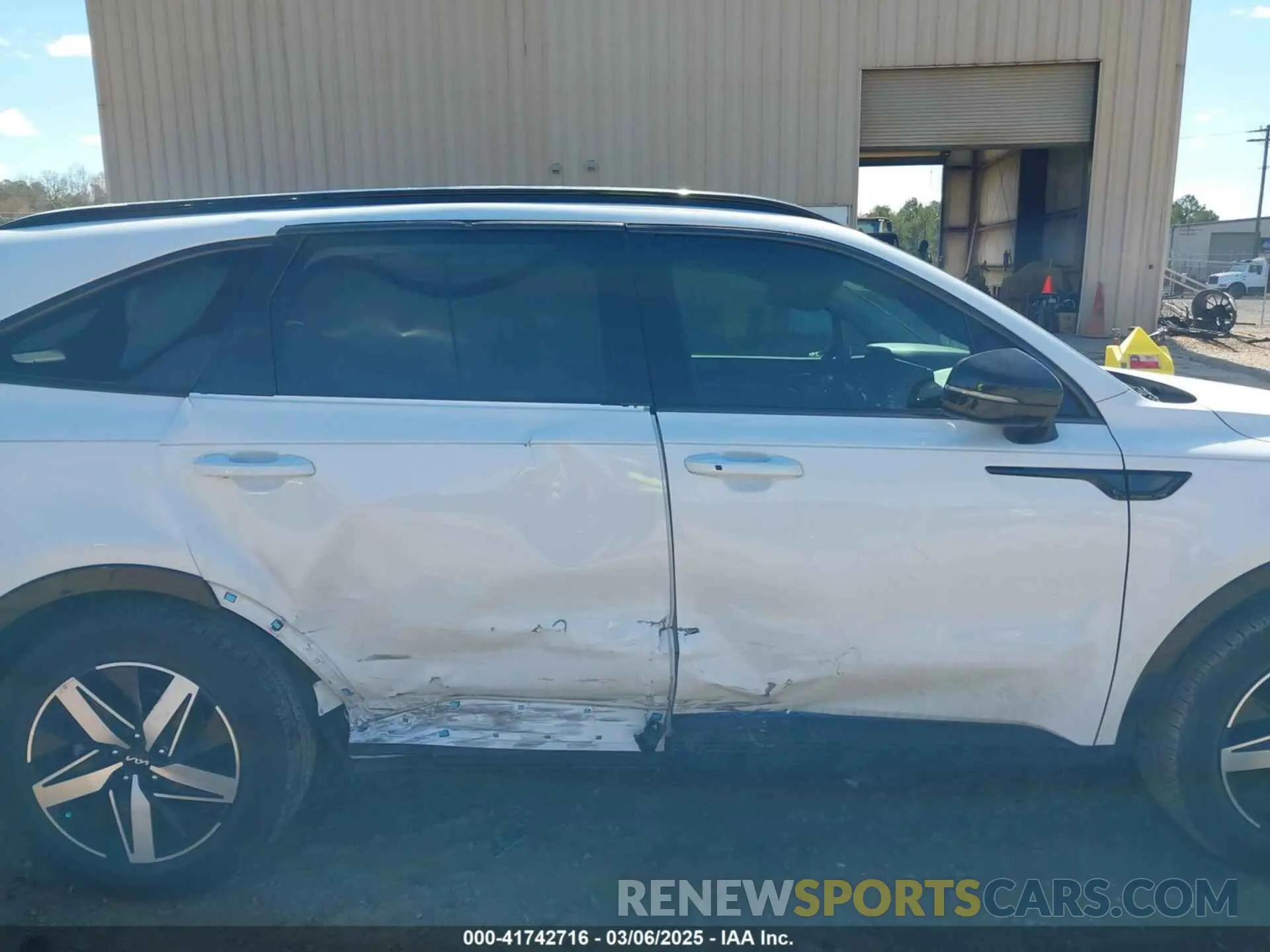 13 Photograph of a damaged car 5XYRL4LC7PG238881 KIA SORENTO 2023