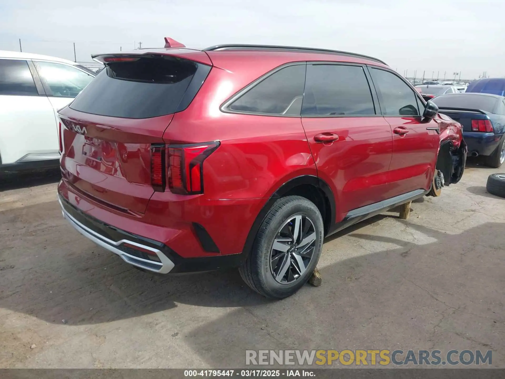 4 Фотография поврежденного автомобиля 5XYRL4LCXPG188008 KIA SORENTO 2023