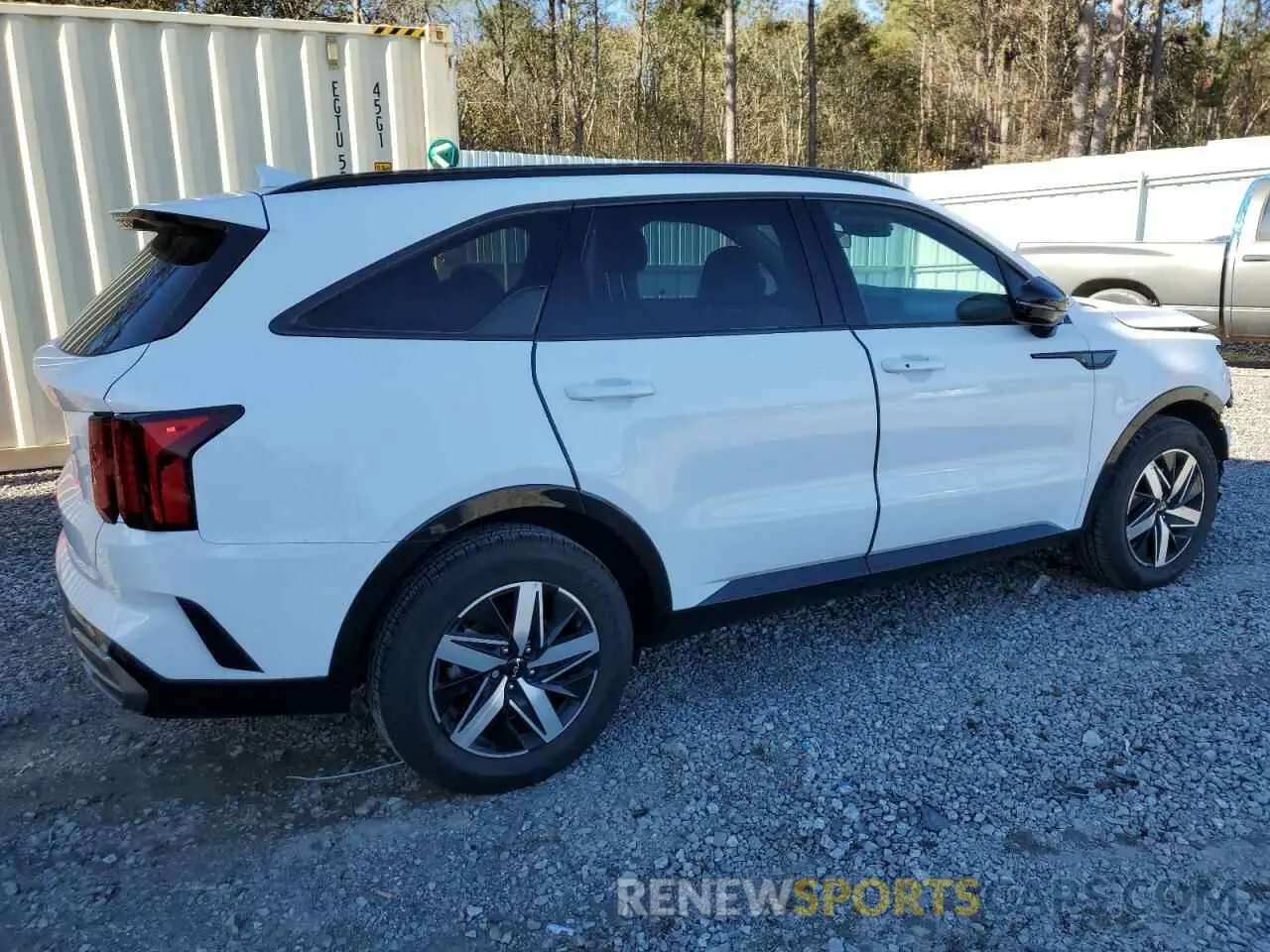 3 Photograph of a damaged car 5XYRL4LCXPG227664 KIA SORENTO 2023