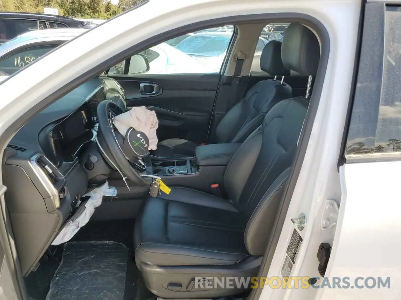 7 Photograph of a damaged car 5XYRL4LCXPG227664 KIA SORENTO 2023