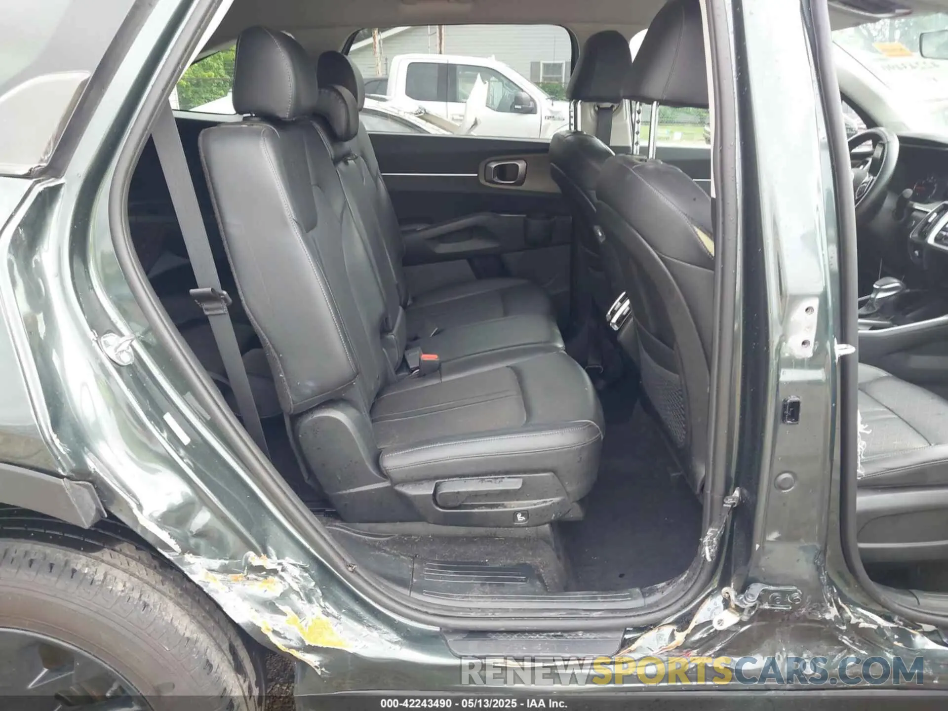 8 Фотография поврежденного автомобиля 5XYRLDLC9PG230491 KIA SORENTO 2023
