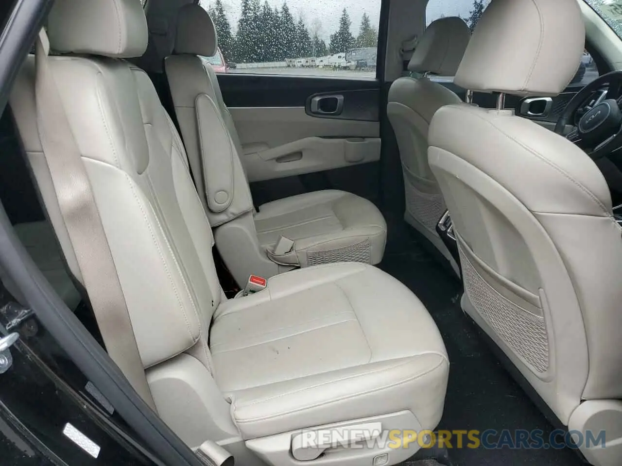 11 Photograph of a damaged car KNDRHDLG2P5162225 KIA SORENTO 2023